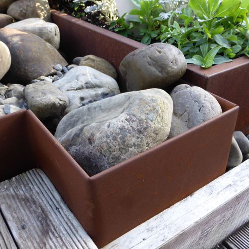 Rigid Garden Edging and Retaining