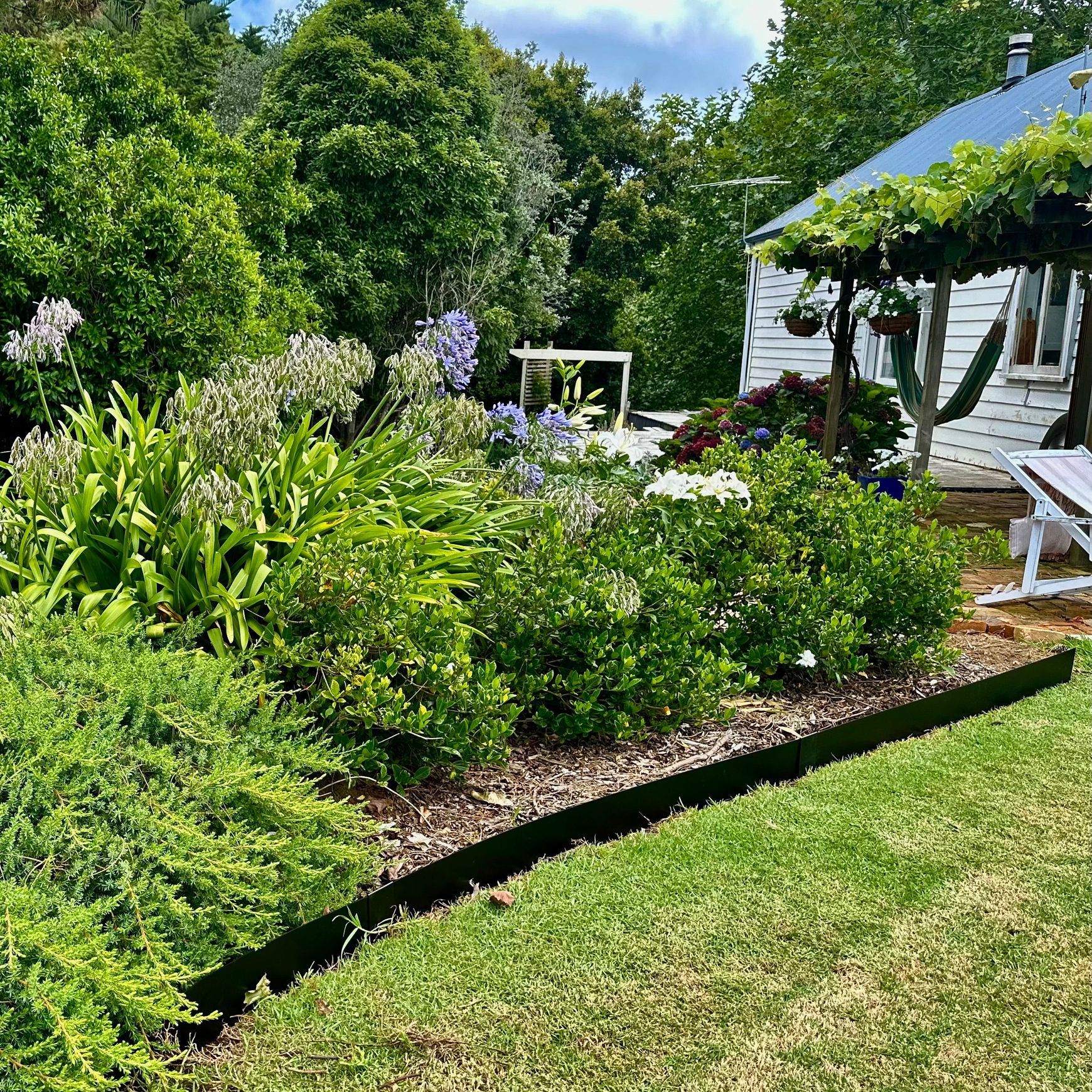 Black Garden Edging