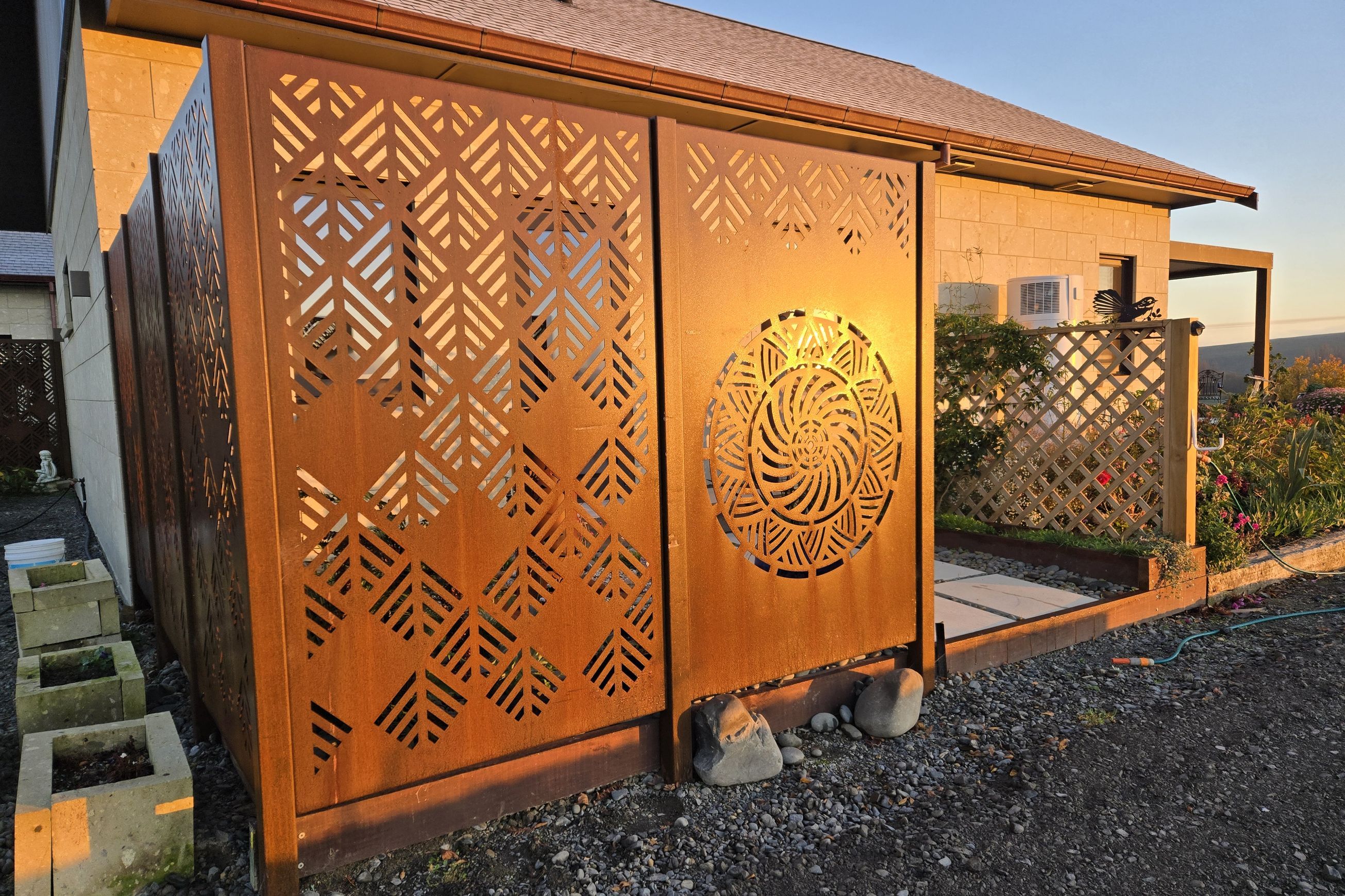 Privacy Screen - Thistle & Weave Panel Set