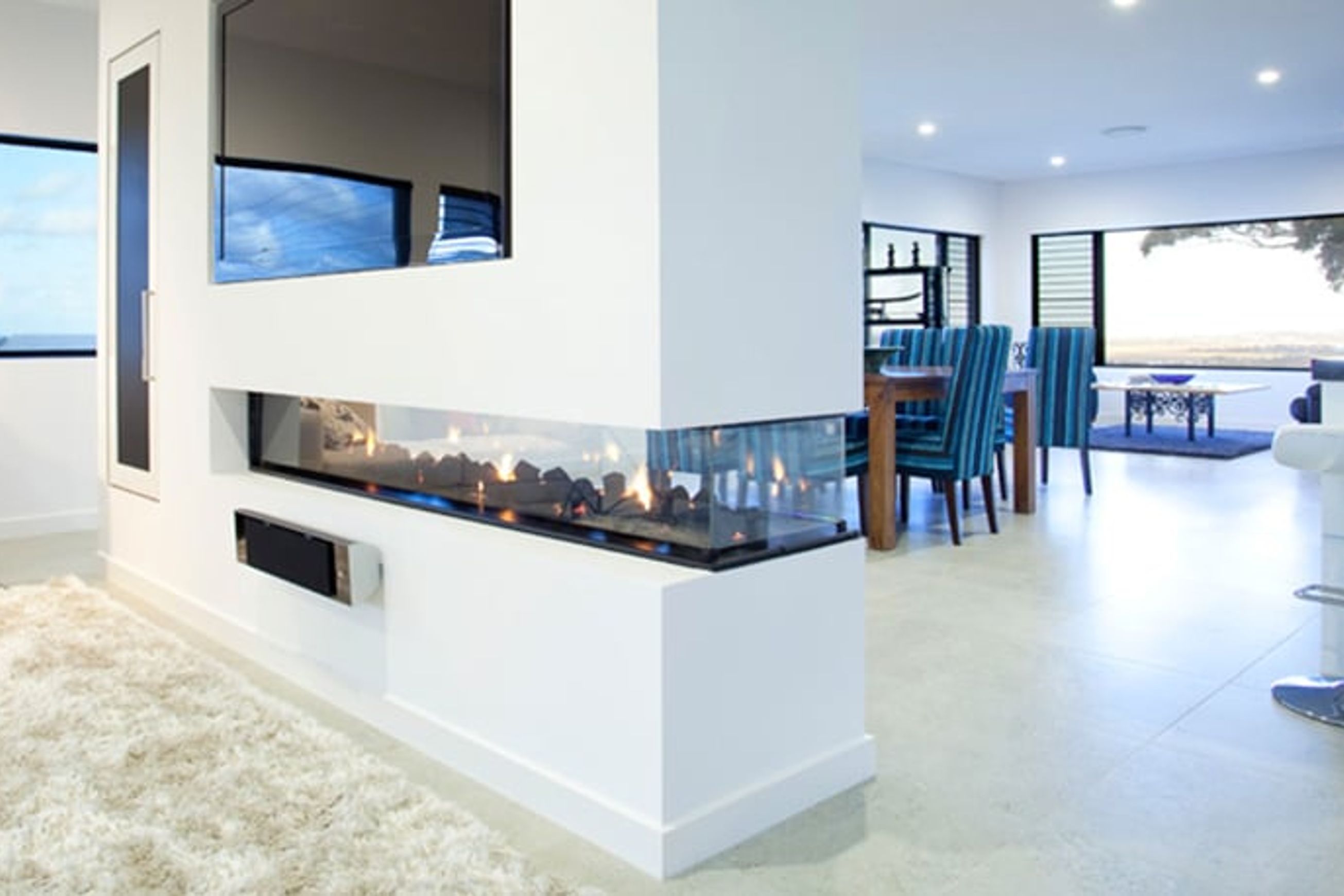 Jetmaster 3 x Sided Gas Fireplace 1500
