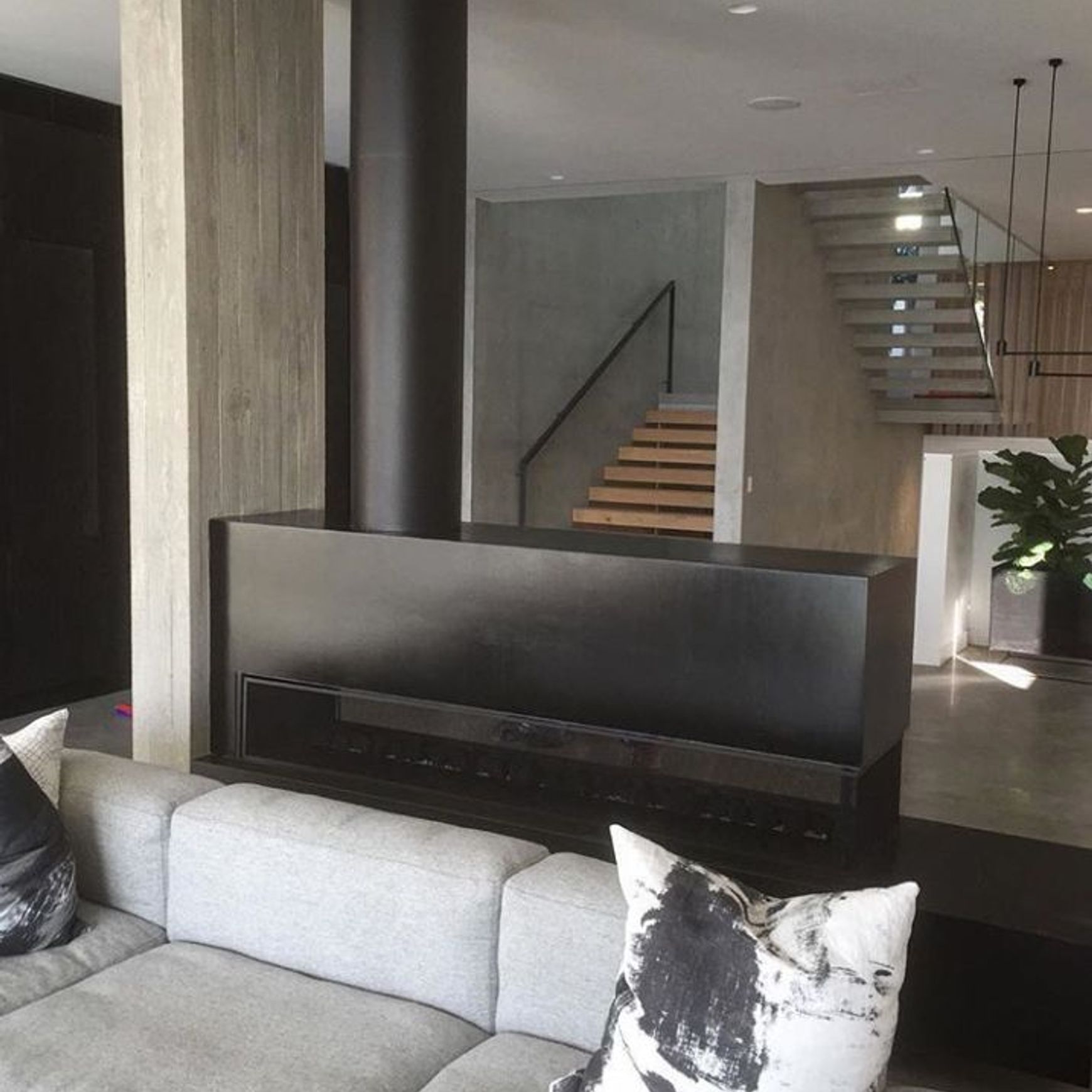 Horizon 3 Sided | Gas Fireplace