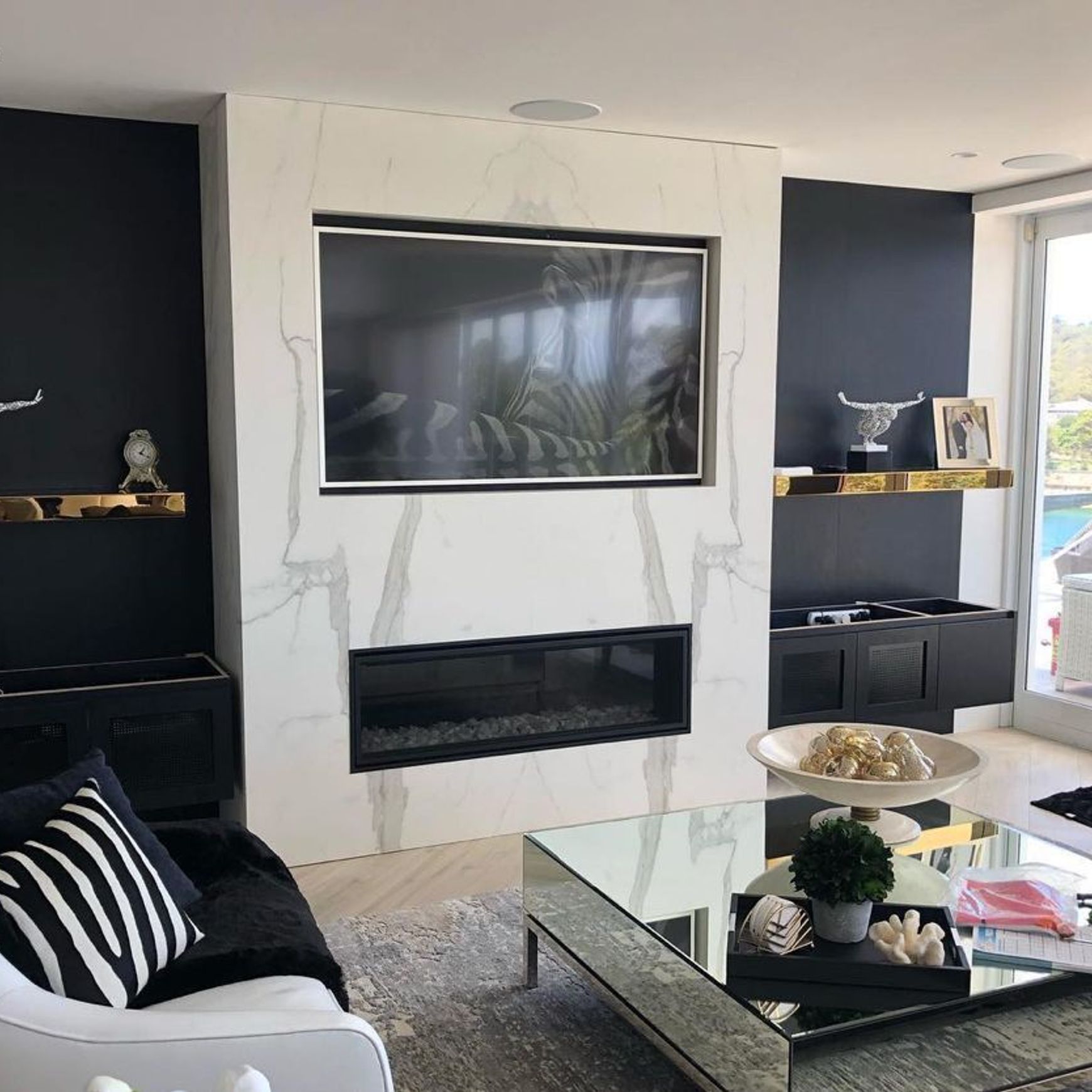 Mezzo Series | Gas Fireplace