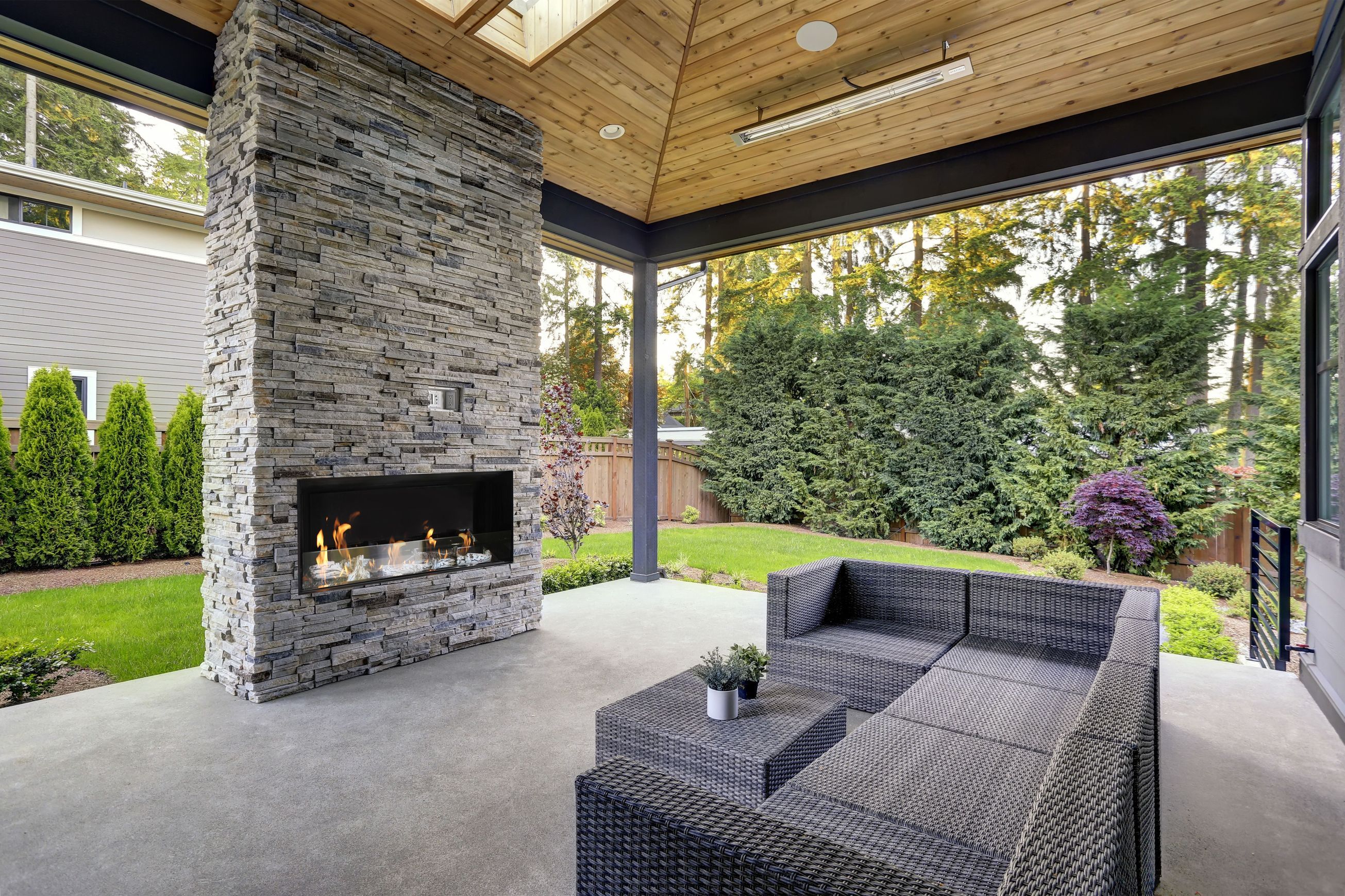 Patio Horizon - Panoramic | Gas Fireplace