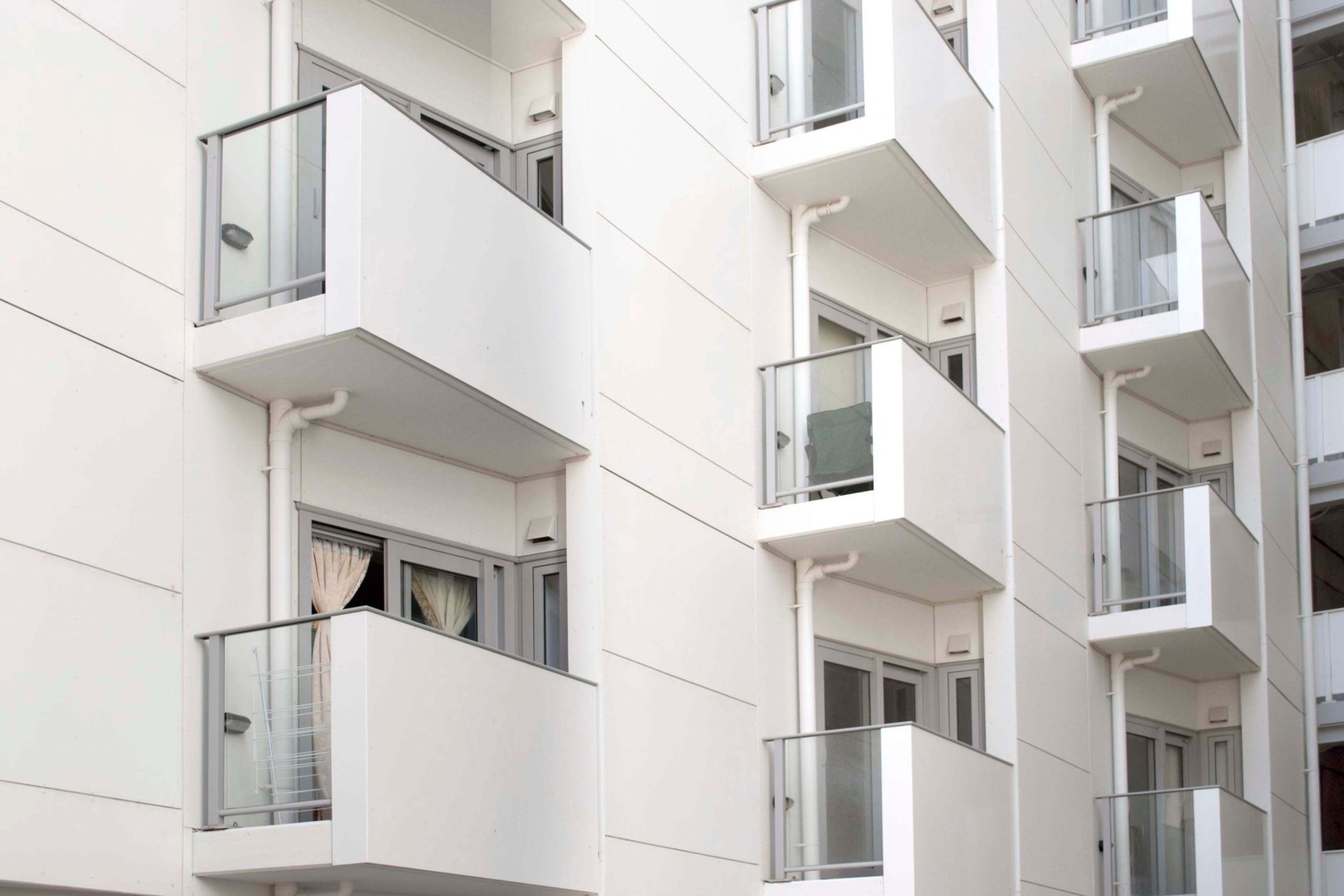 Skyrail Dr Glass Infill Series | Glass Balustrades