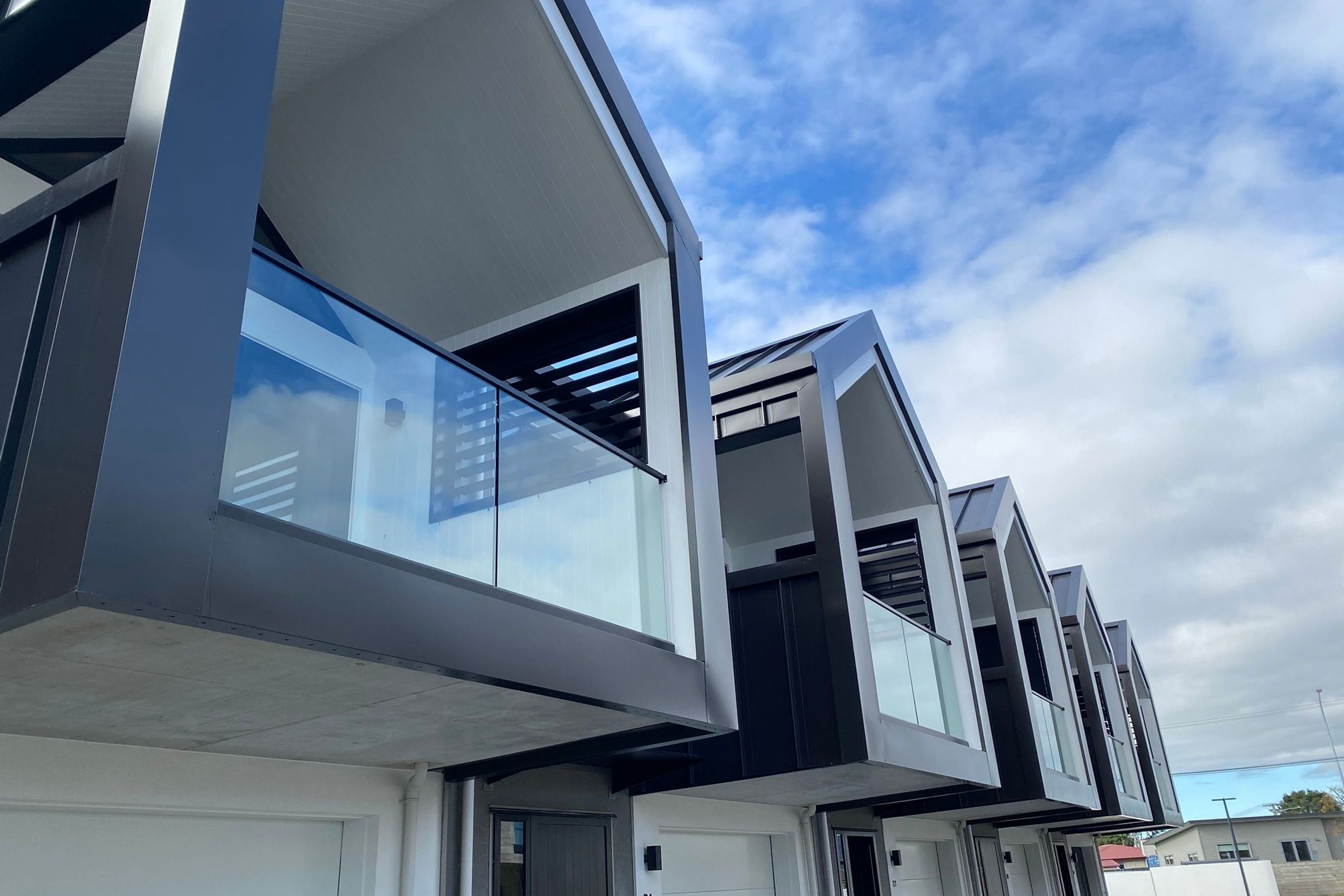 Edgetec Infinity® Frameless Glass Balustrade