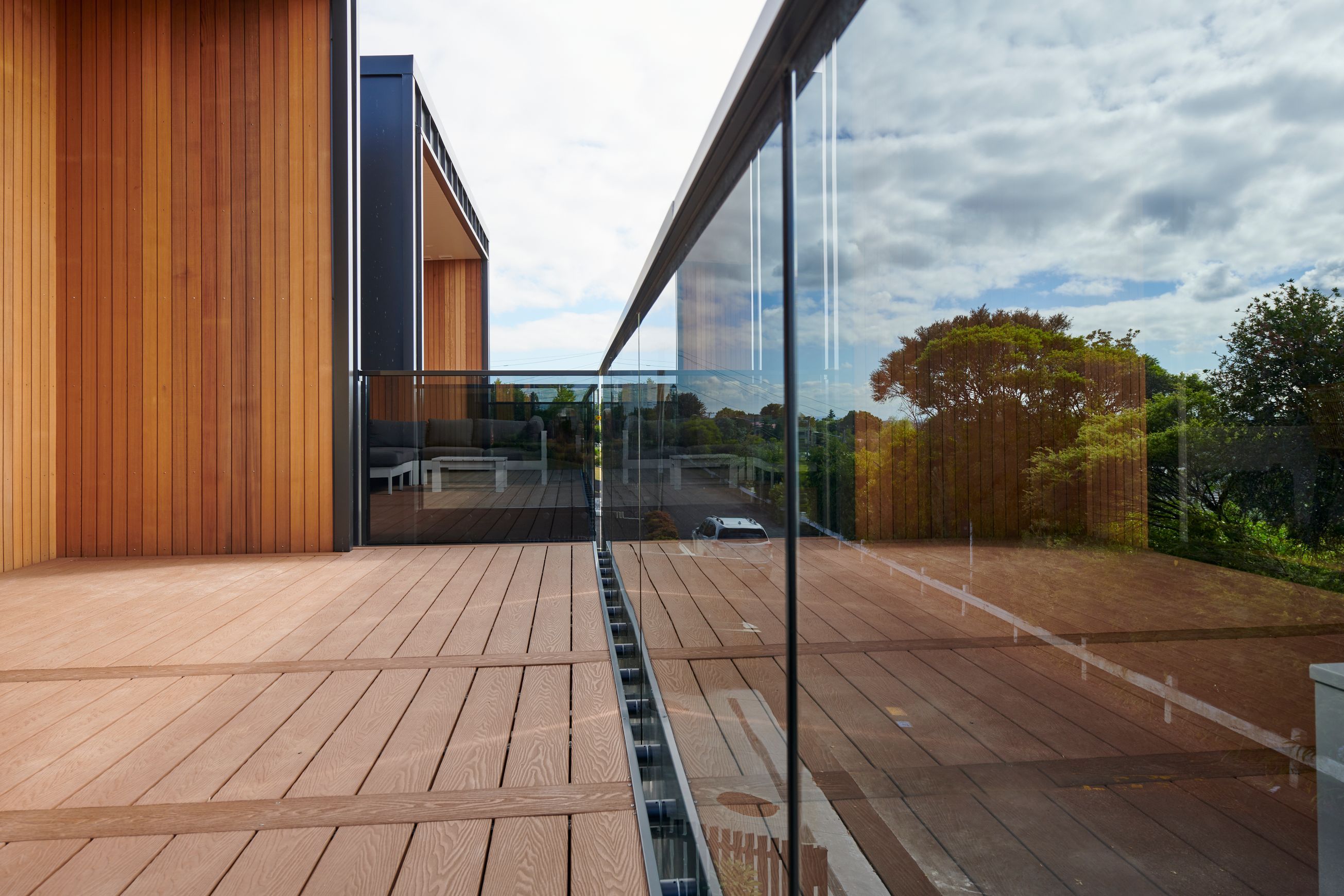 Arena-Points Frameless Glass Balustrade
