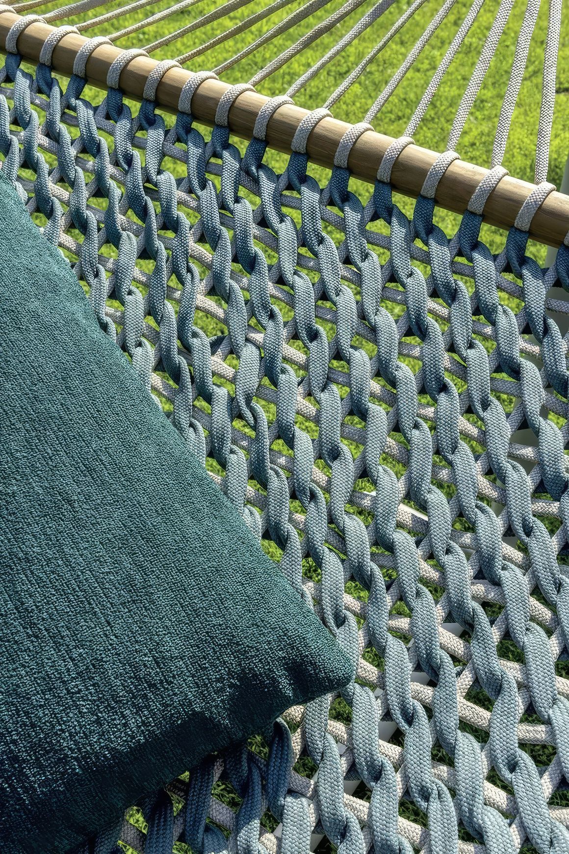 ETHIMO PATIO Self-Supporting Hammock