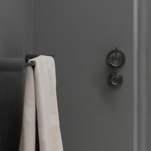 Namika Single Towel Rail