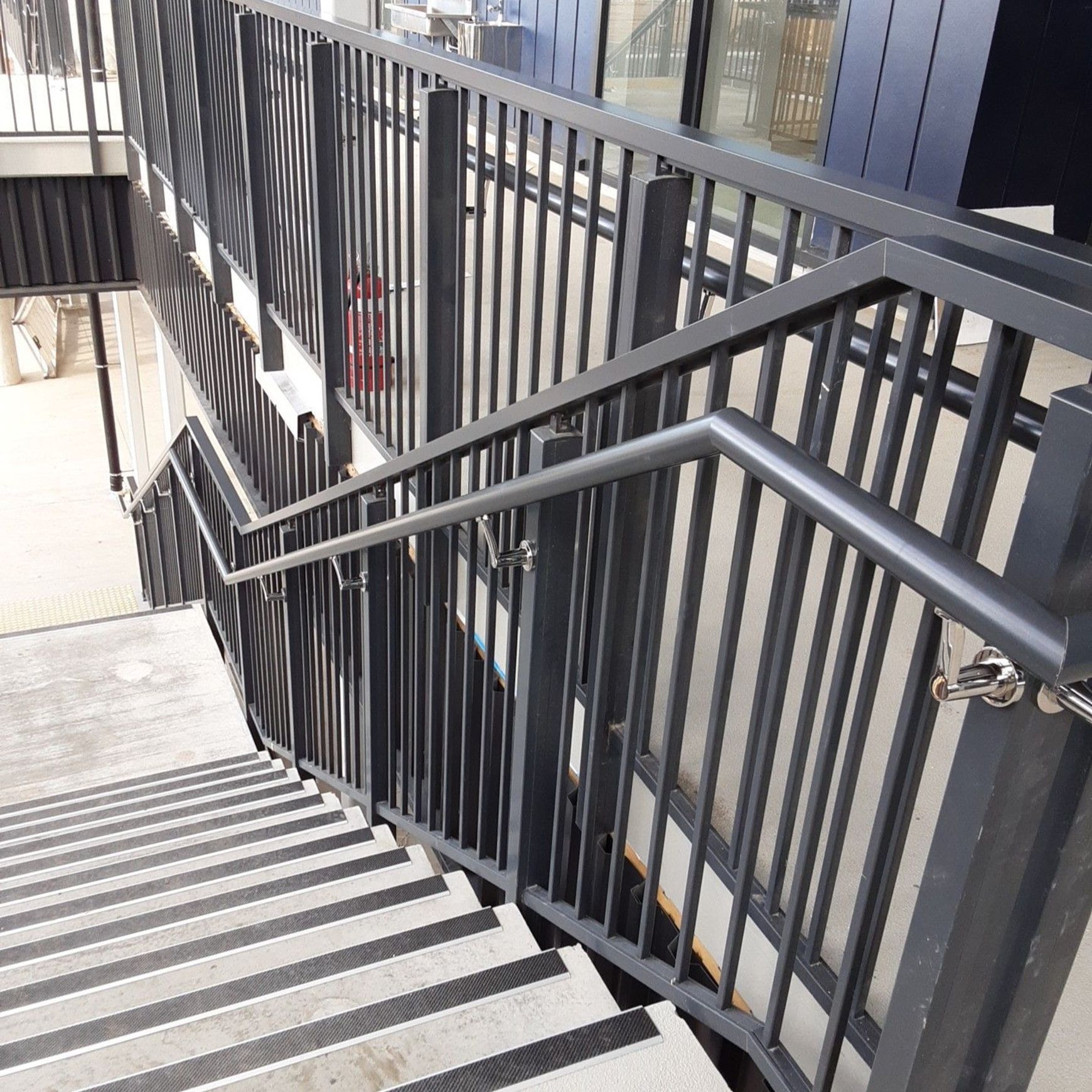 Edgetec® Commercial Post Balustrade