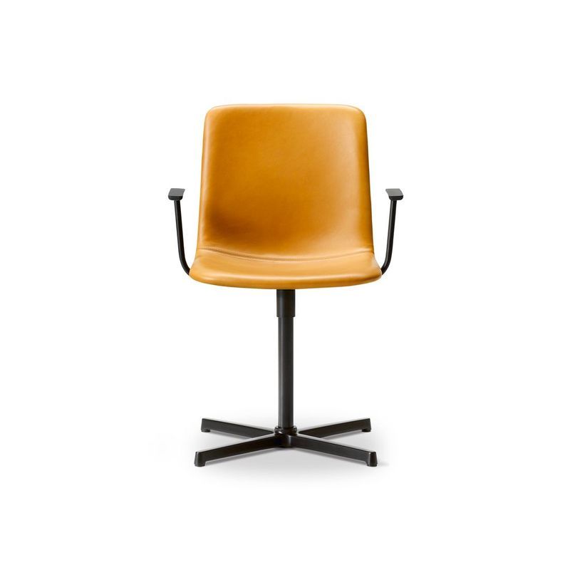 Pato Executive Armchair Swivel by Fredericia