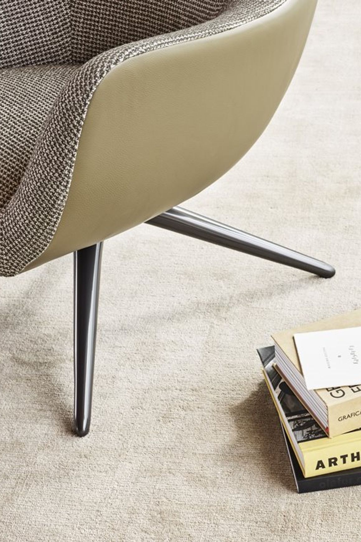 Mad Joker Armchair