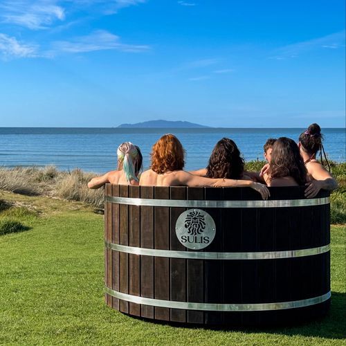 Cook Strait Hot Tub