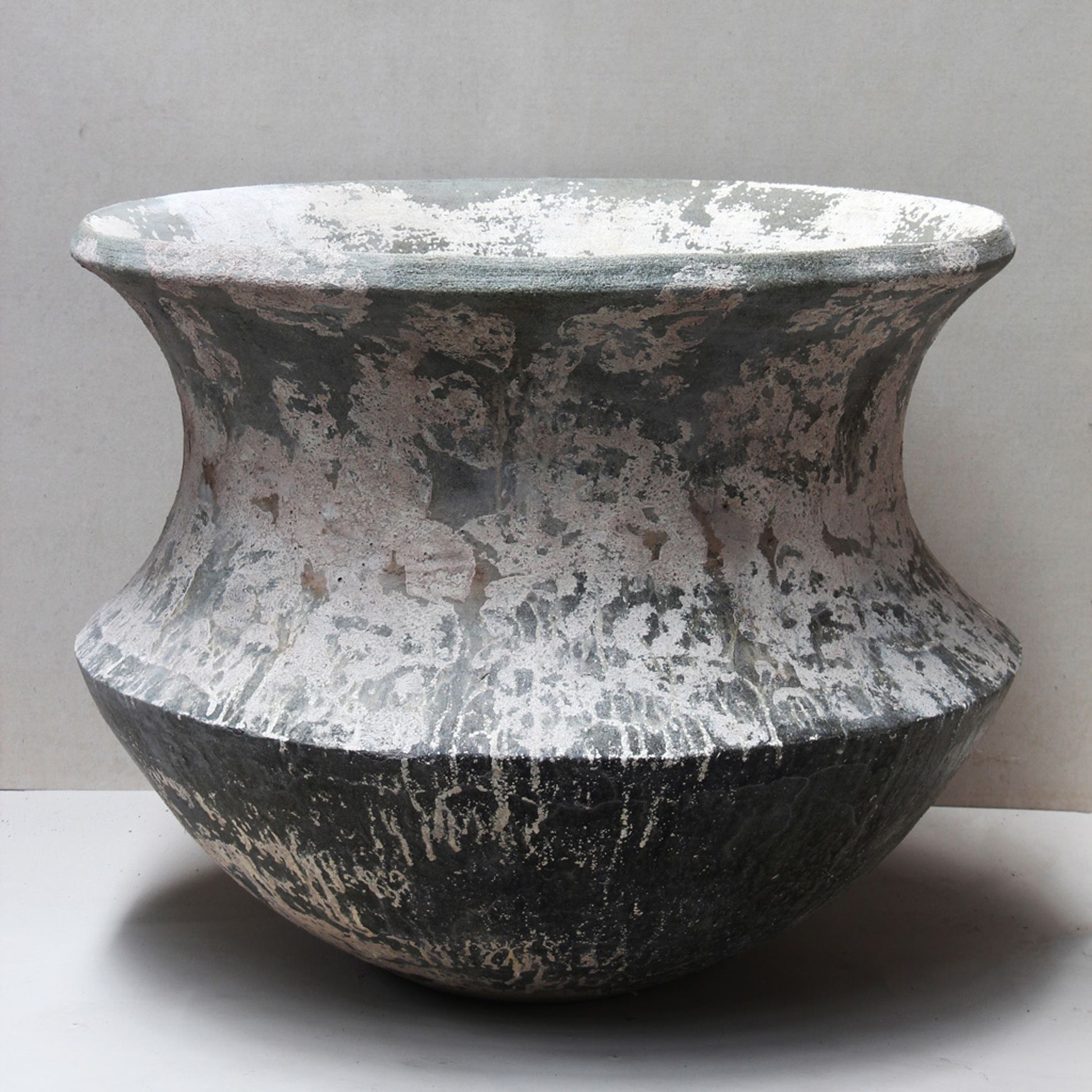 Large Cauldron