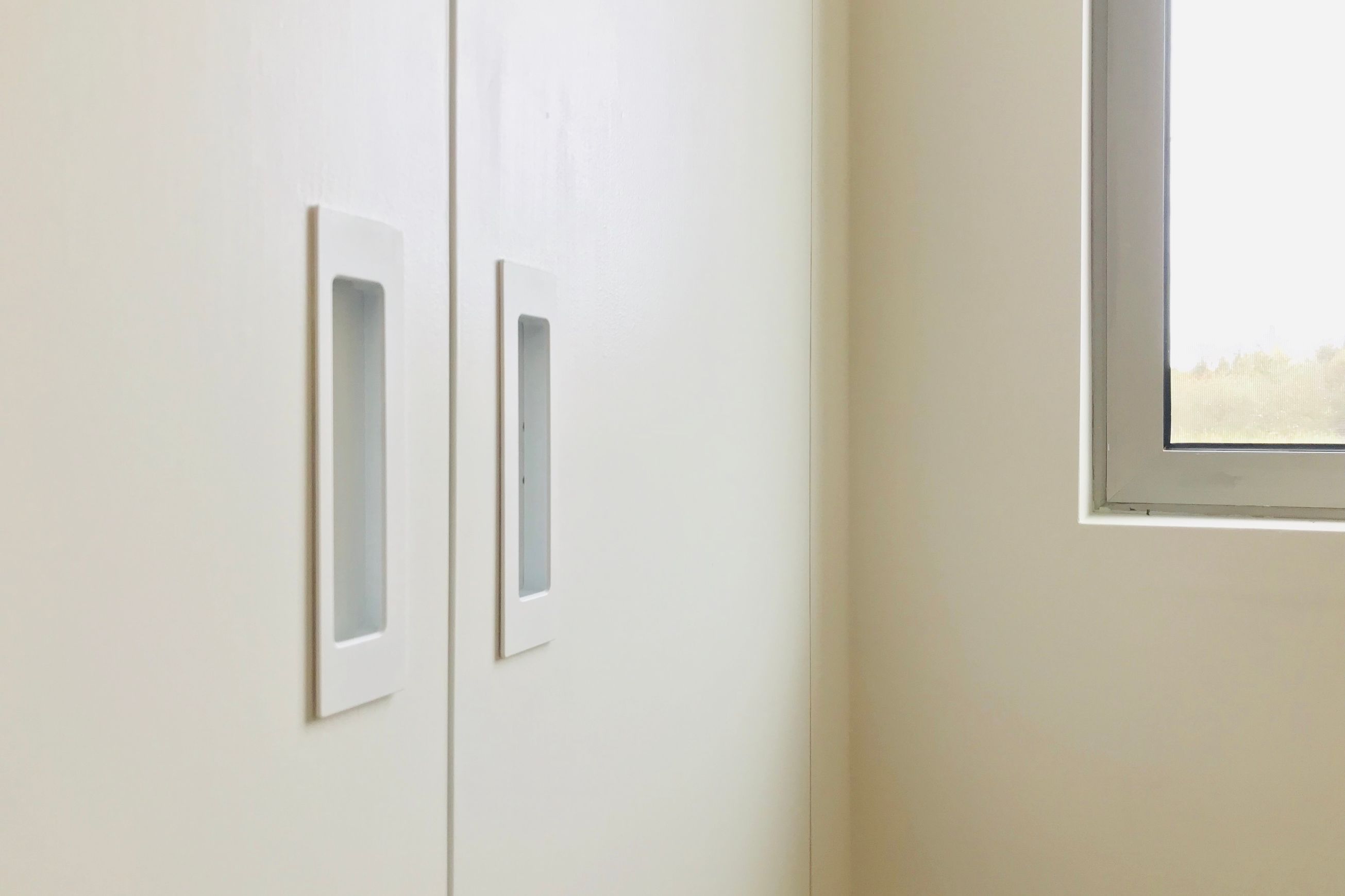 HB675 170mm Off-Set Flush Pull for Sliding and Hinge Doors