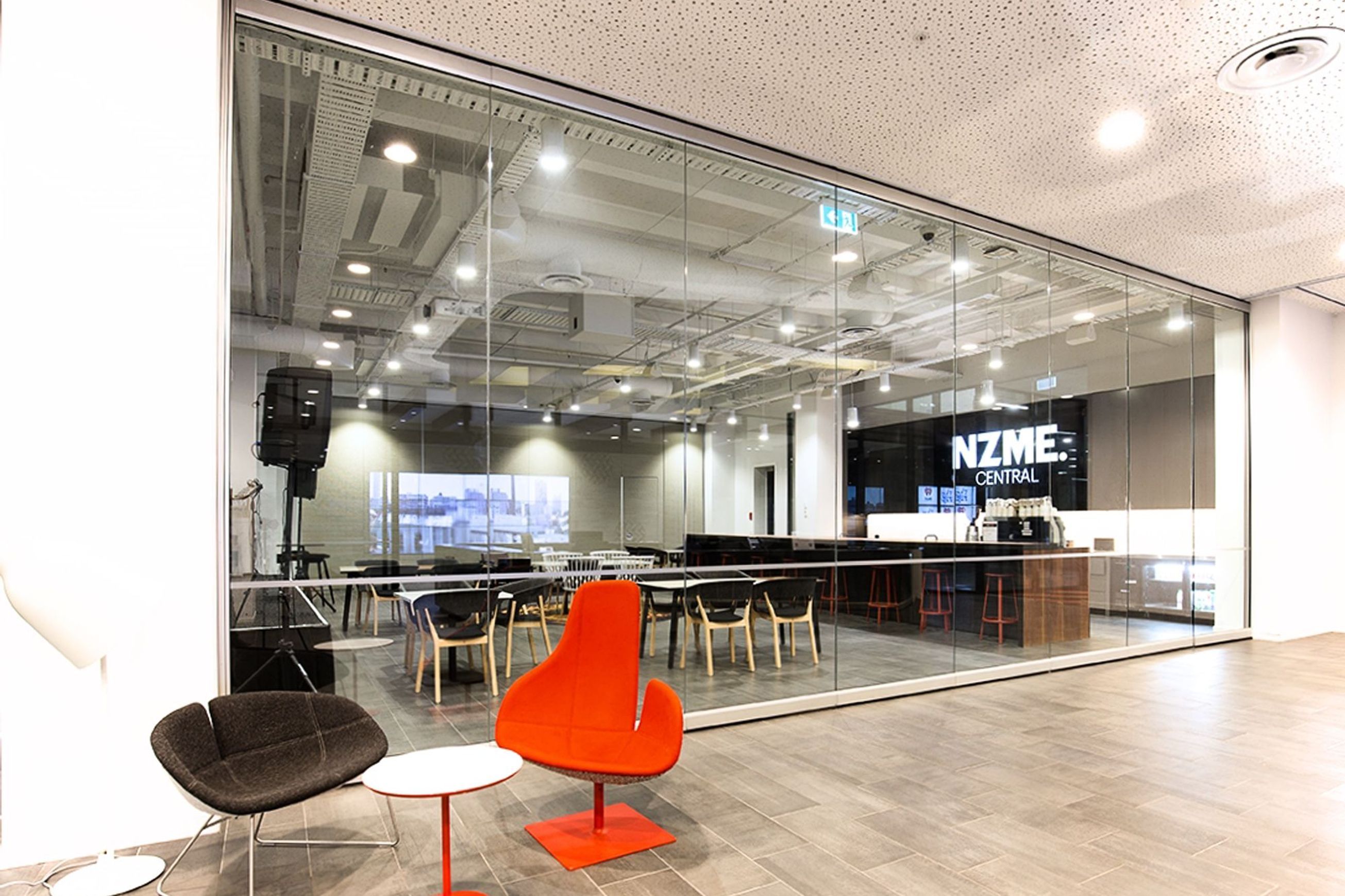 GlassSeal Series Glass Operable Walls