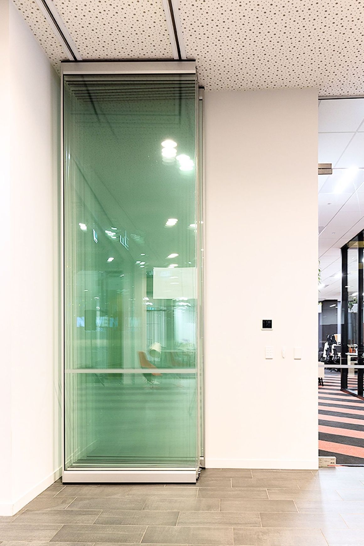 GlassSeal Series Glass Operable Walls