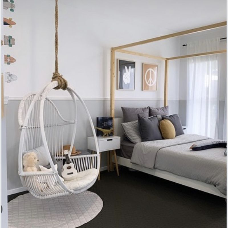 Henlow Kids Hanging Chair – White