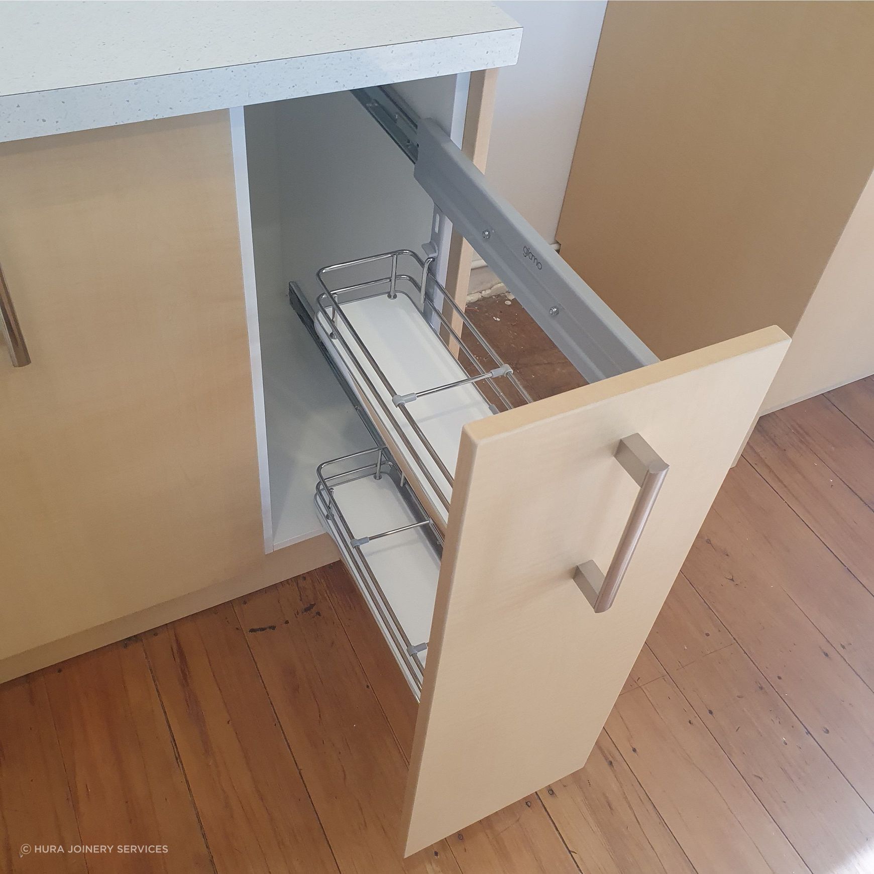 FIT Giamo Under Bench Pull Out