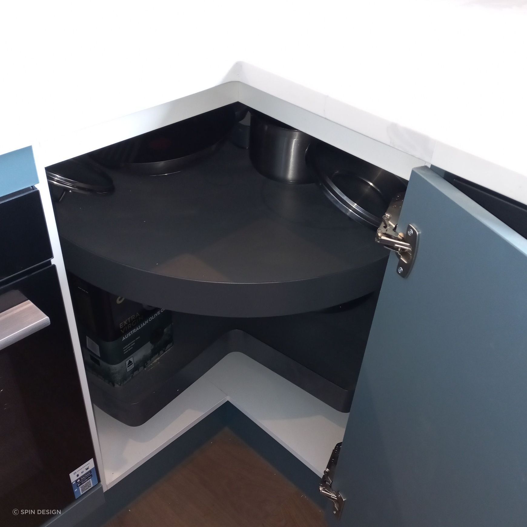 VS COR Wheel Pro Revolving Corner Unit