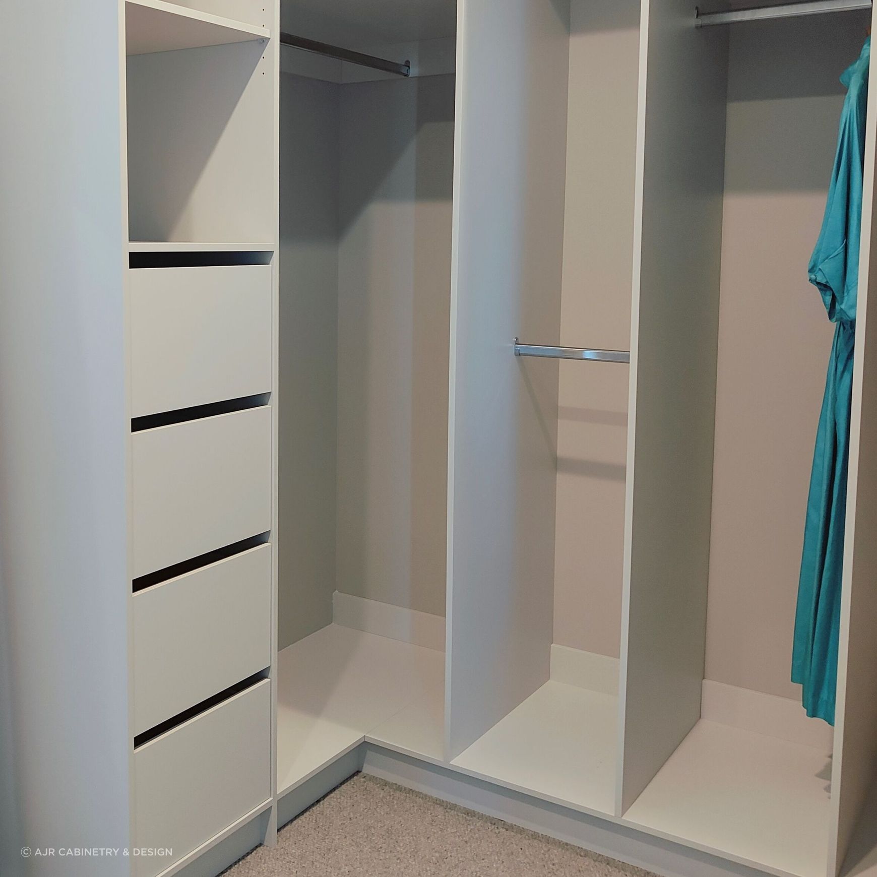 SlimFIT Soft Close Drawers