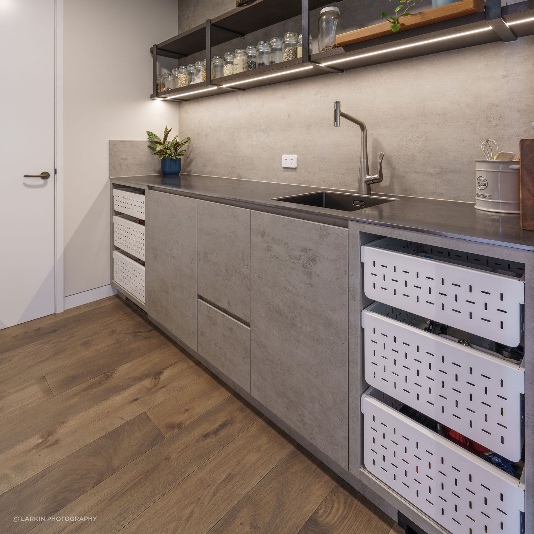 Tanova Ventilated Drawers