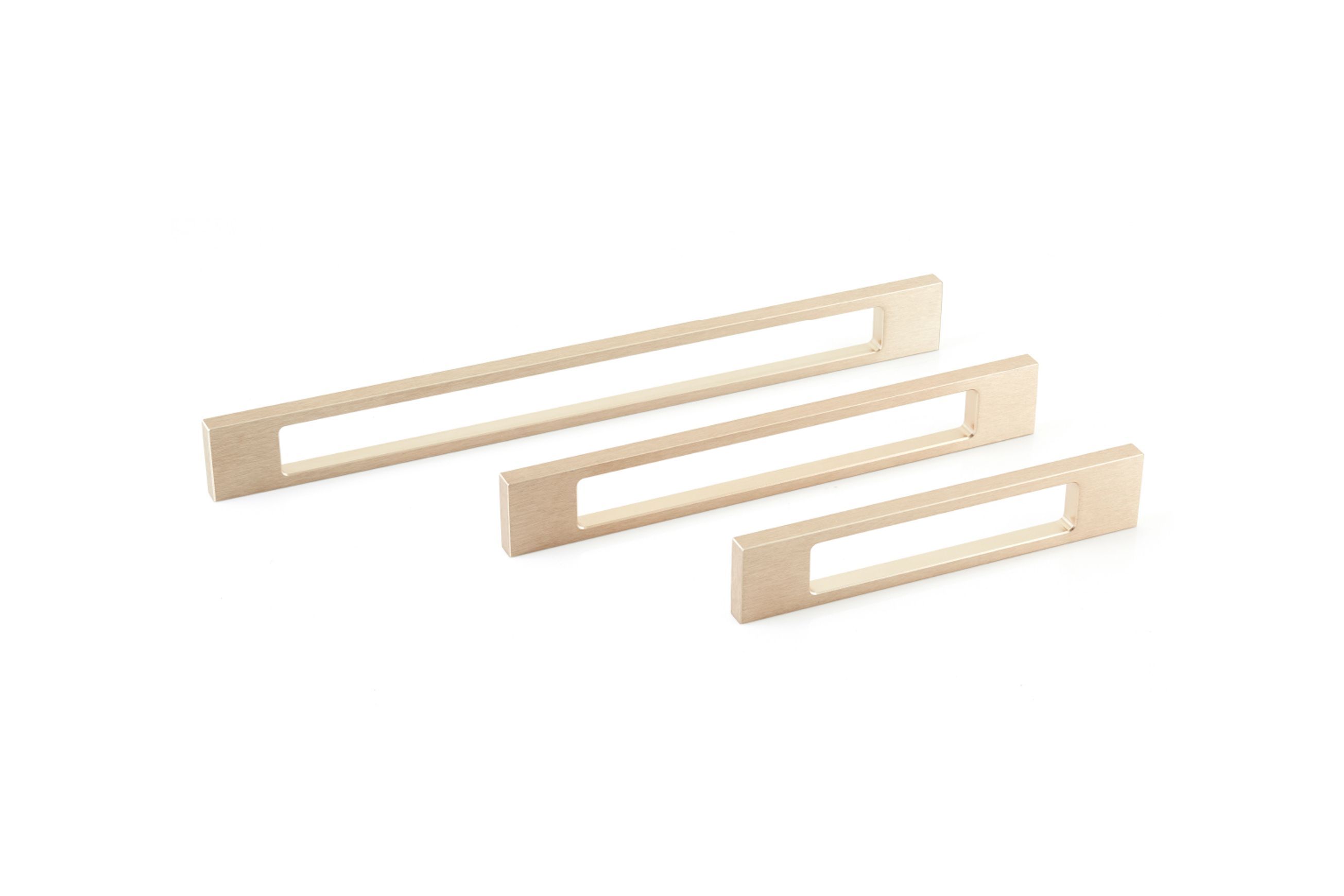 Alta Pull Handle | Handles
