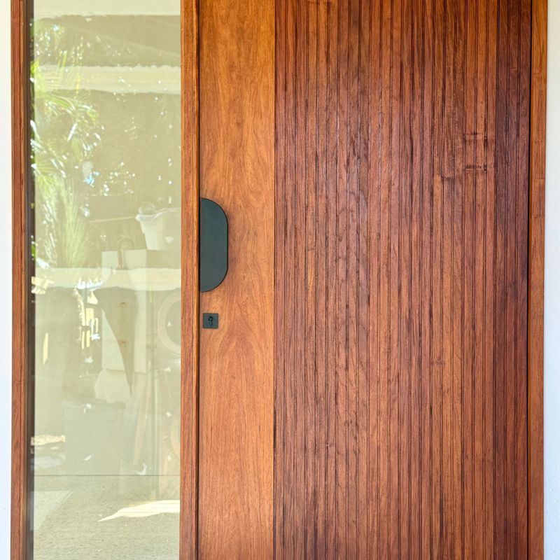 Hira Rounded Corners - Timber Door Handle - SDH004RC