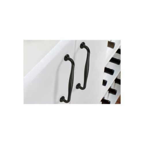 Mackay Classic Hamptons Kitchen Handles