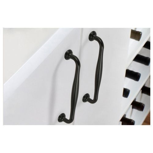 Mackay Classic Hamptons Kitchen Handles