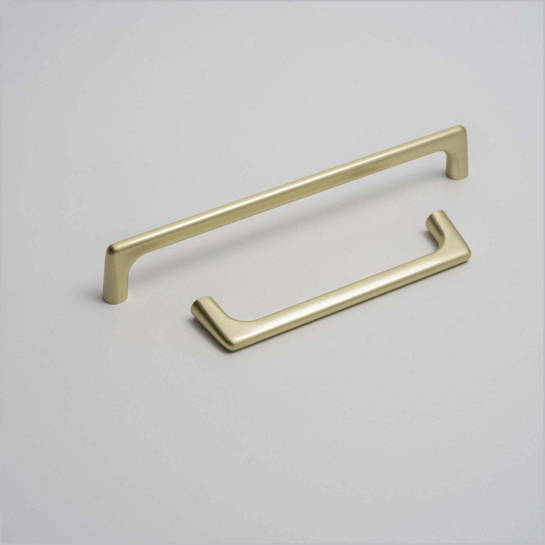 Surfers Paradise Contemporary Bar Handles