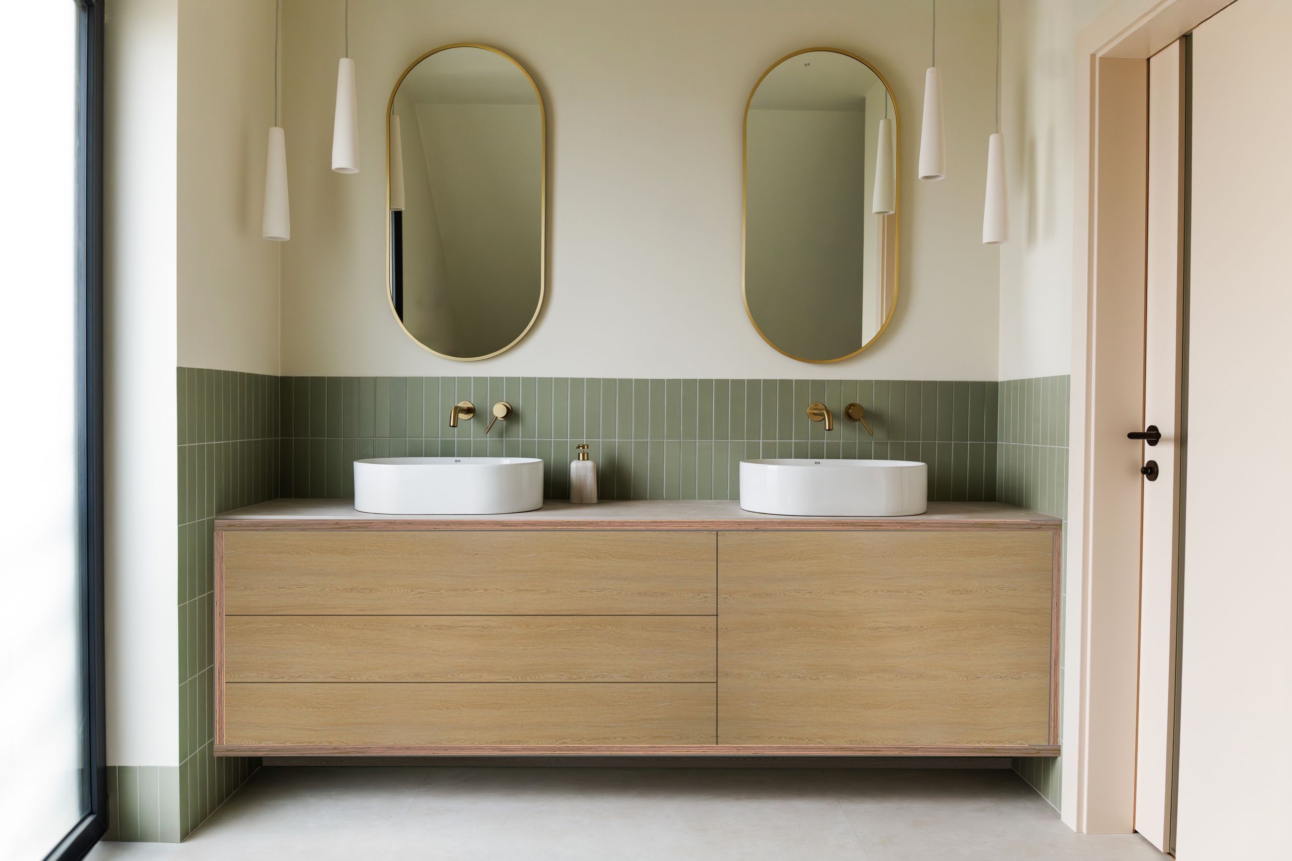 HPL Italia Laminated Panels