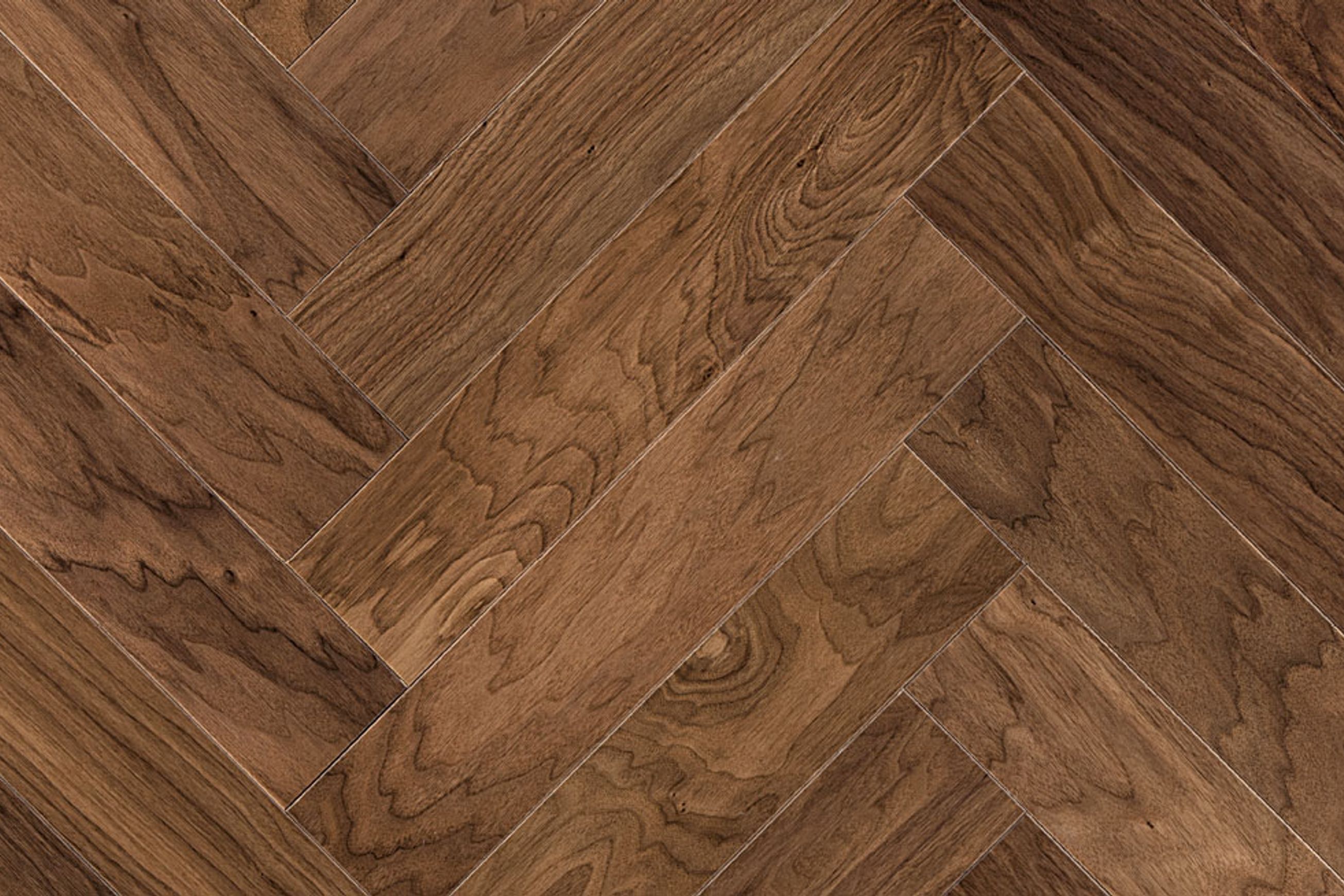 HW6540D  Walnut Herringbone Character Grade