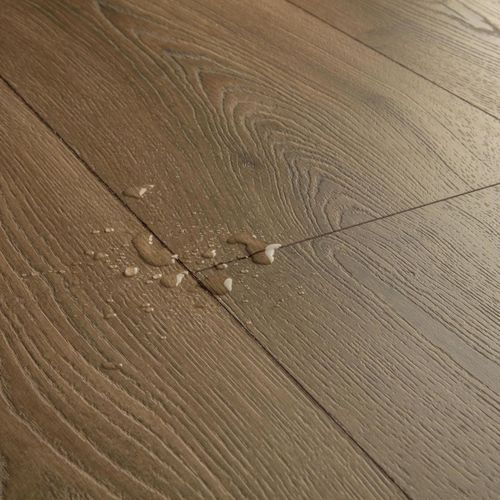 Quick-Step Classic Warm Brown Oak Laminate Flooring