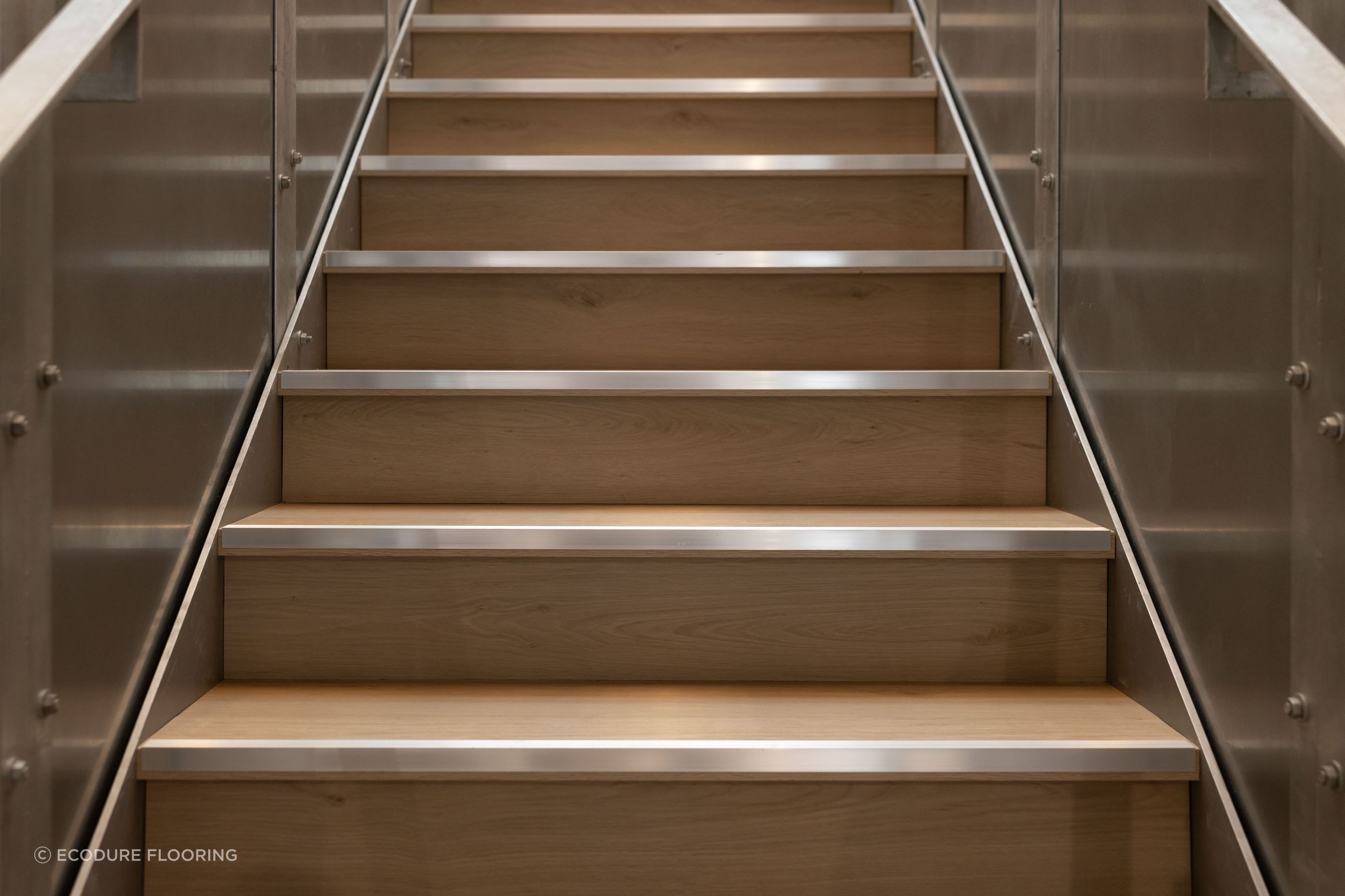 Duracore® Stairnose Square Profile