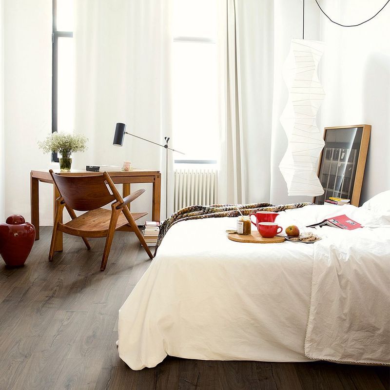 Quick-Step Impressive Classic Oak Brown Laminate Flooring