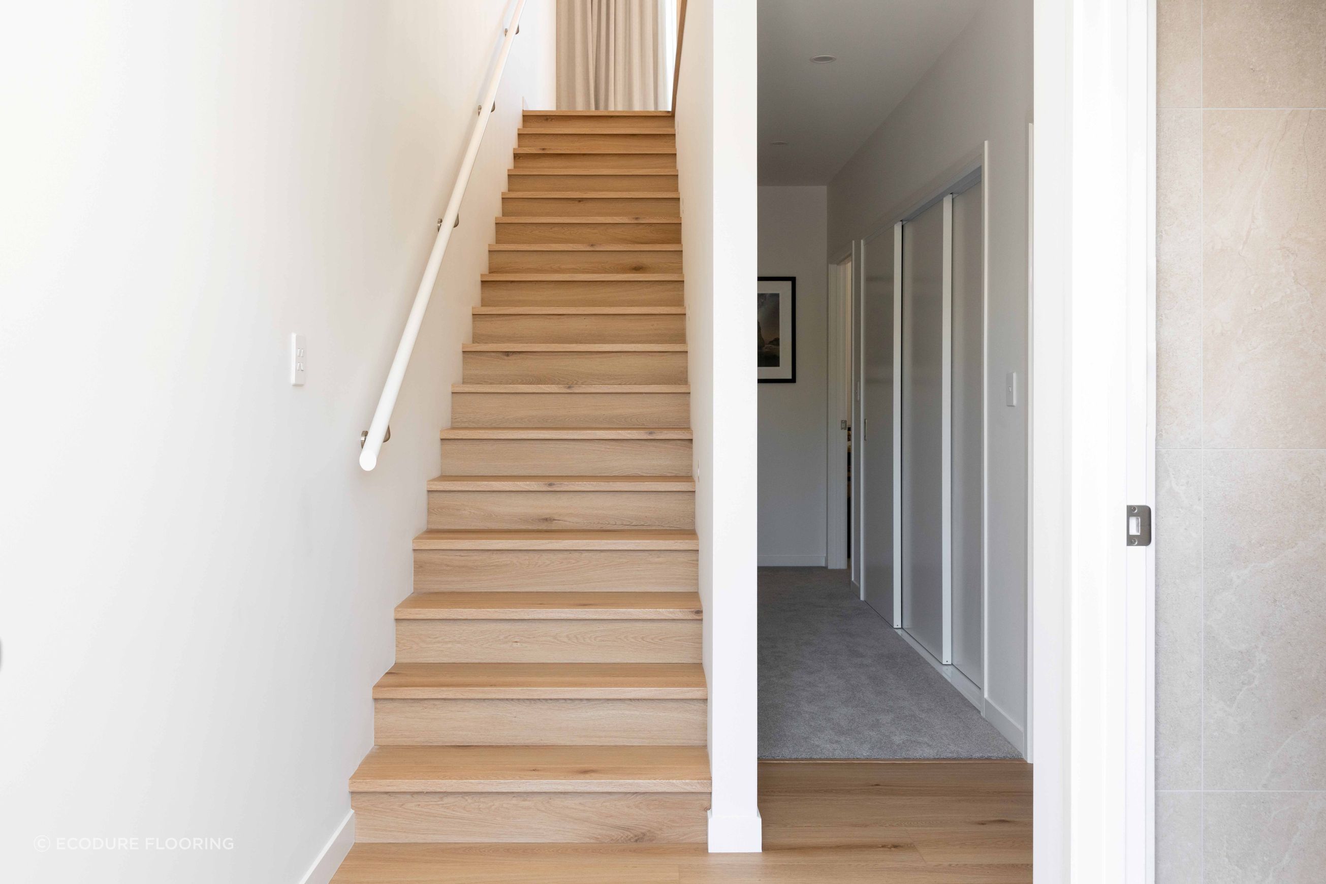 Duracore® Stairnose Square Profile