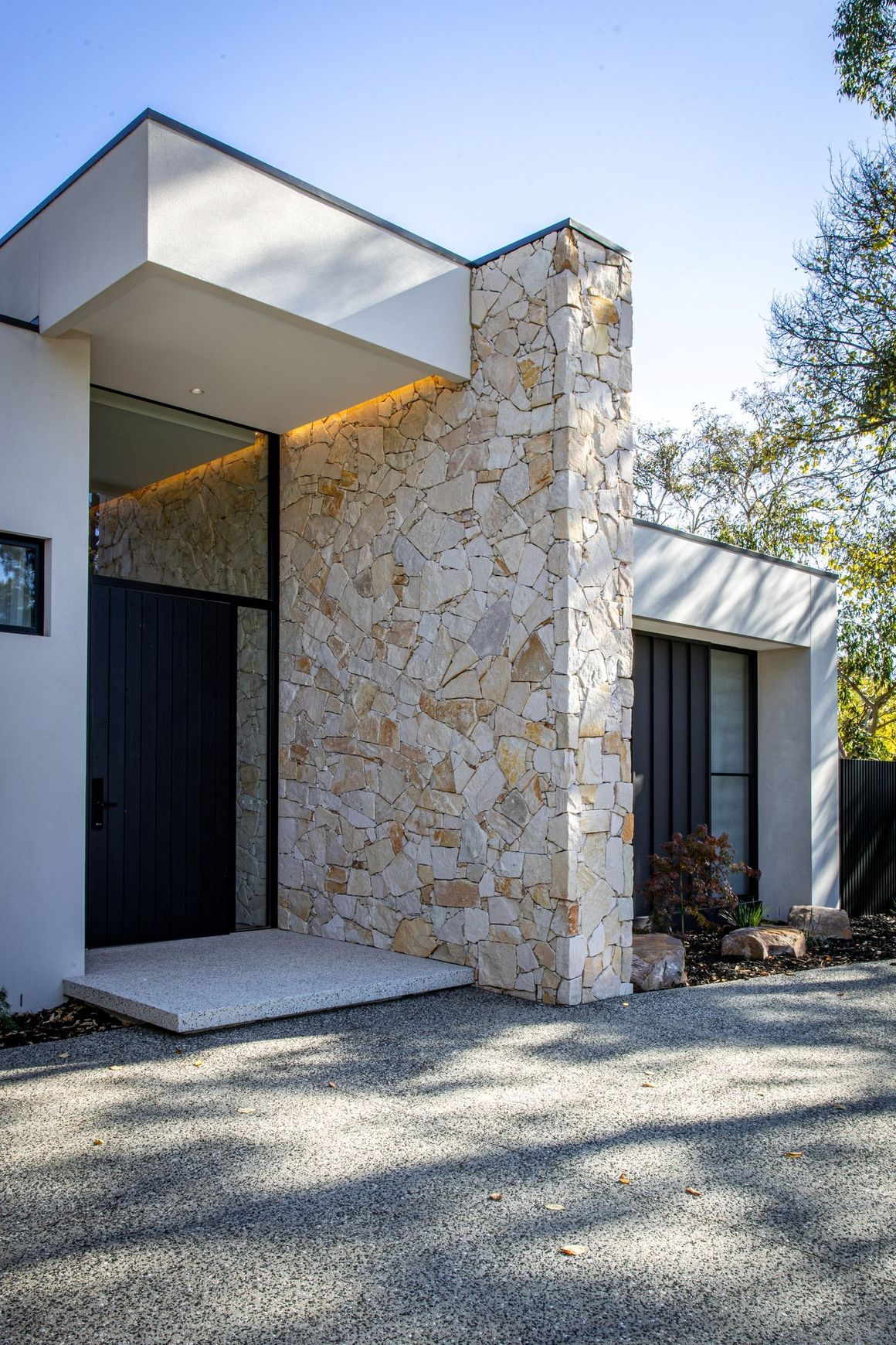 Loose Random Flinders Wall Cladding