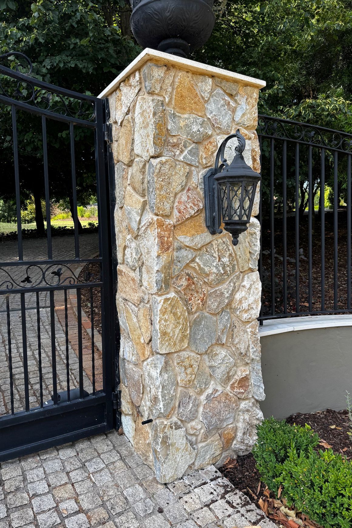 Loose Random Helvia Wall Cladding