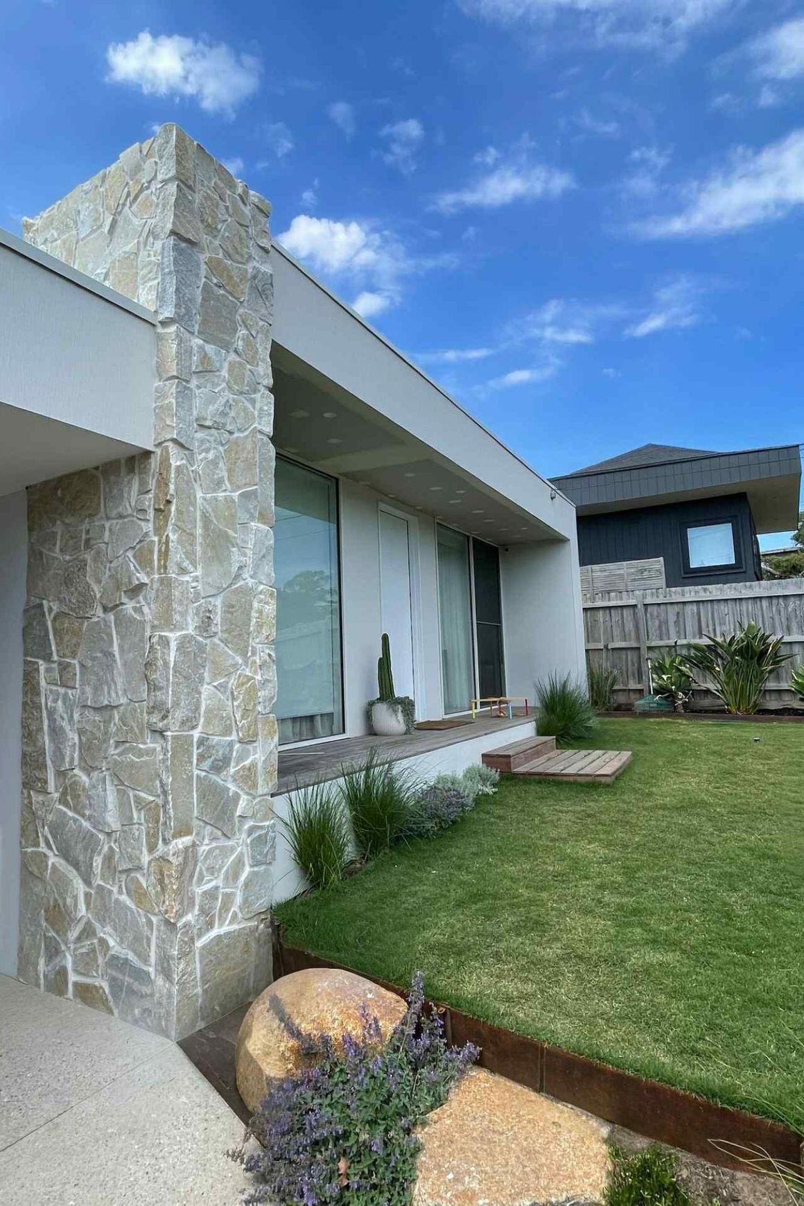 Loose Random Portsea Wall Cladding