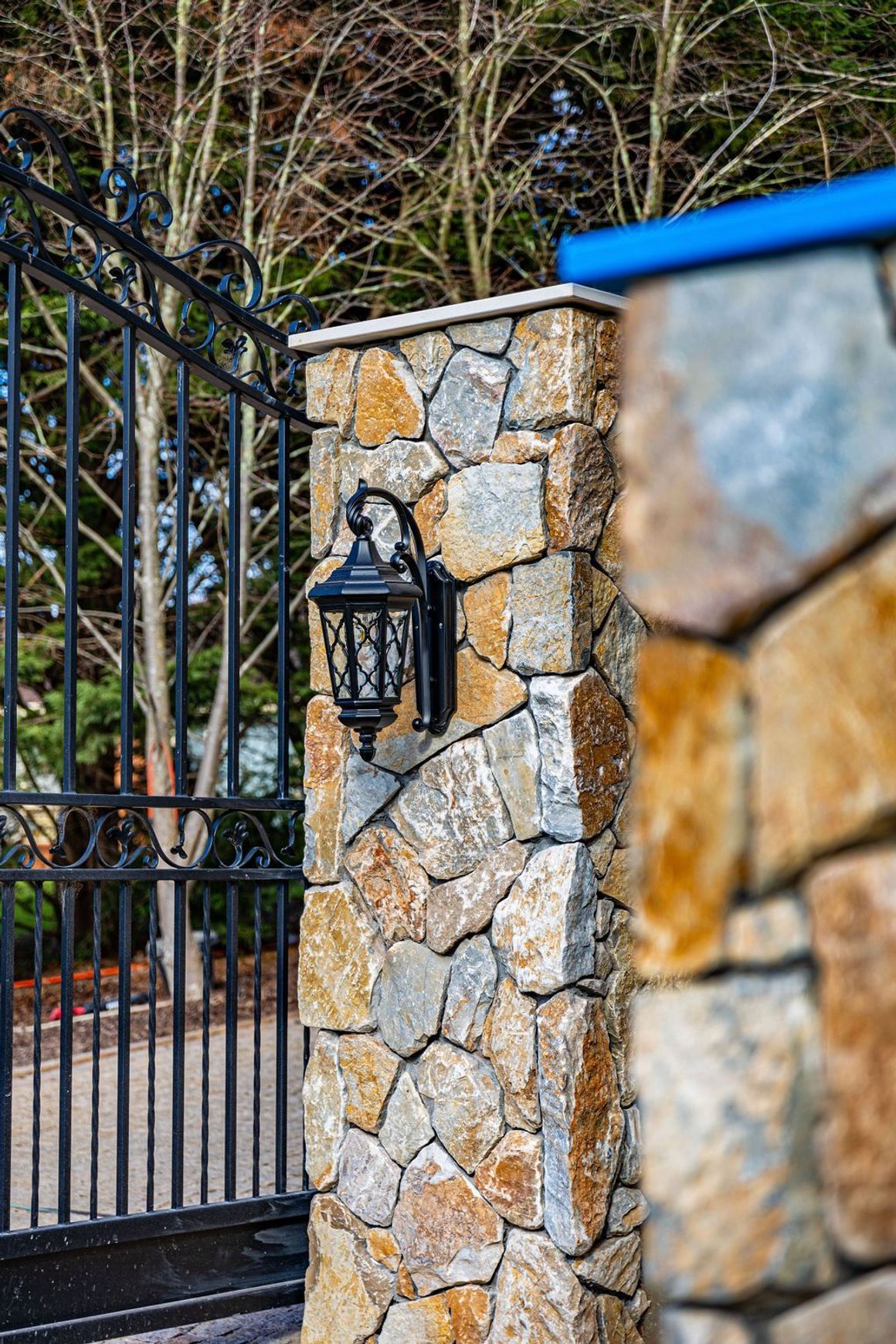 Loose Random Helvia Wall Cladding