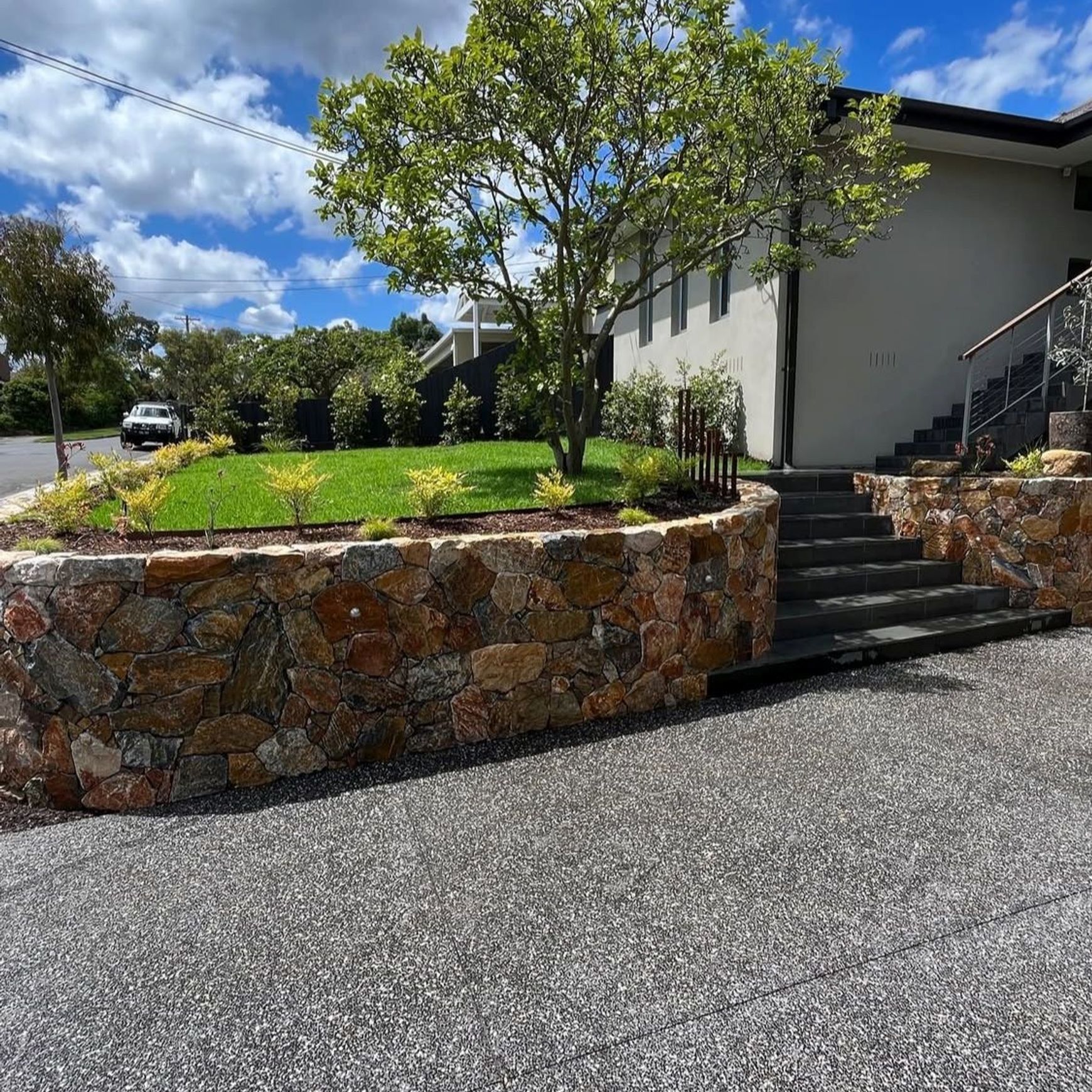 Loose Random Uluru Wall Cladding