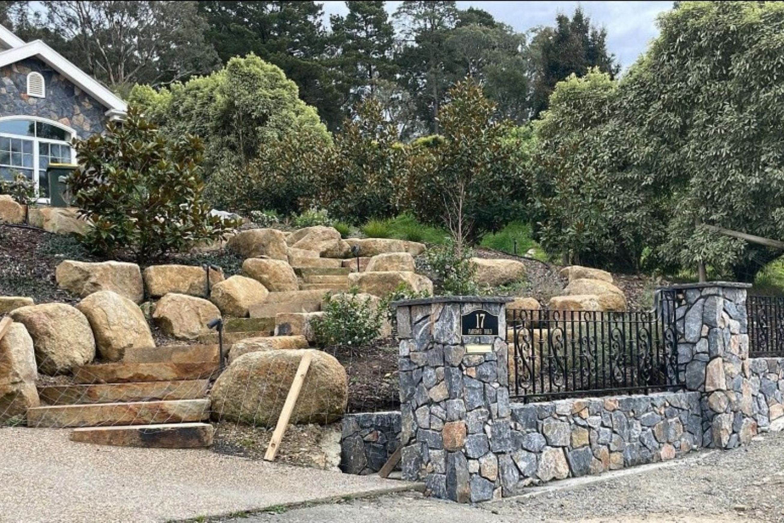 Loose Random Wongarra Wall Cladding