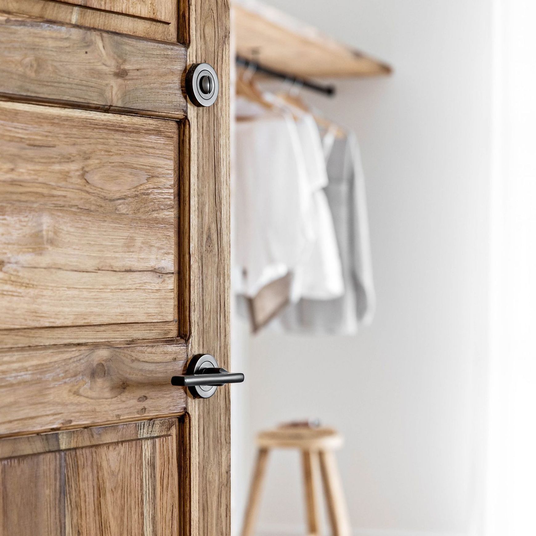 Iver Berlin Round Privacy Turn