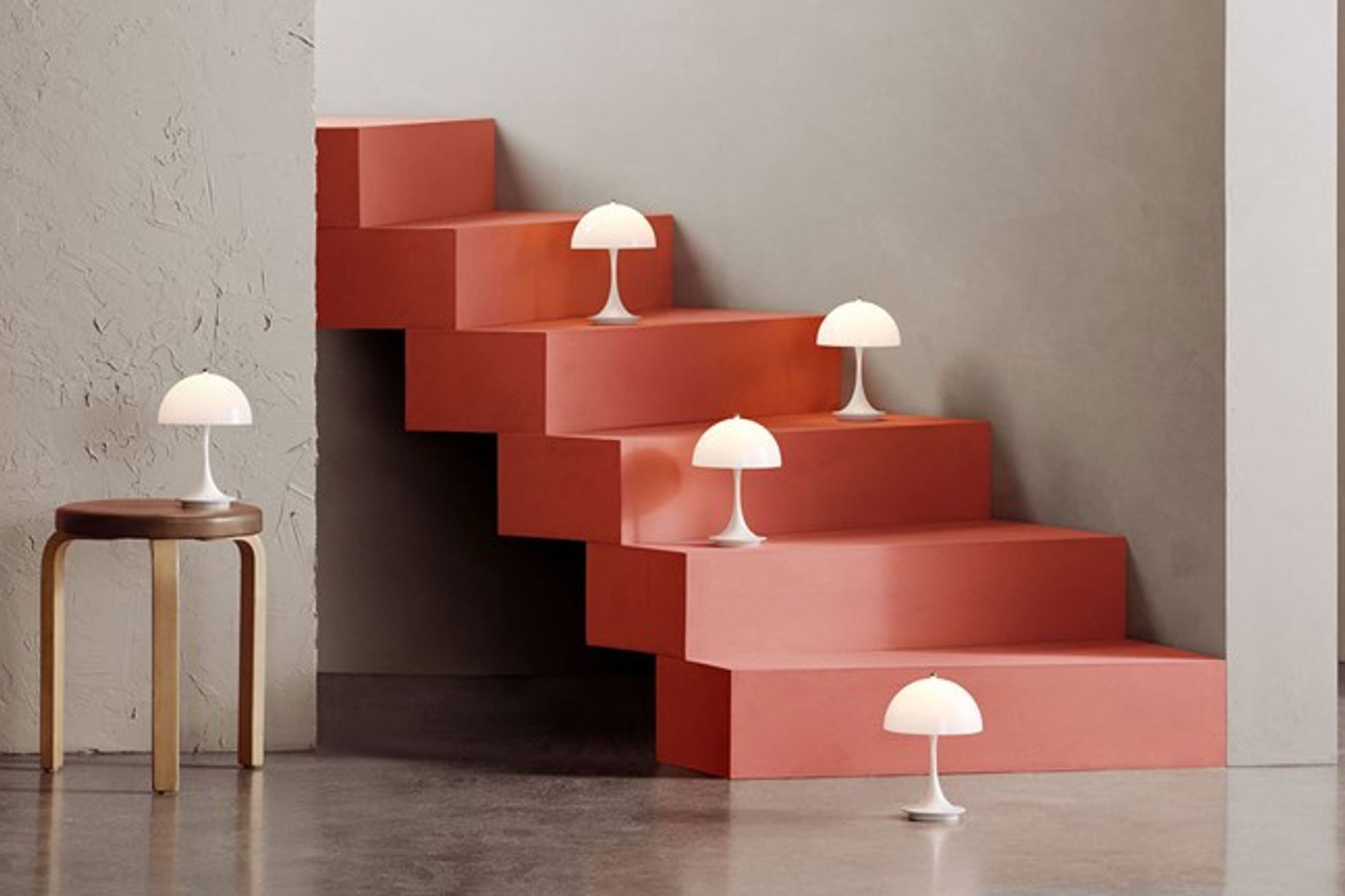 Panthella Portable table lamp BY Louis Poulsen