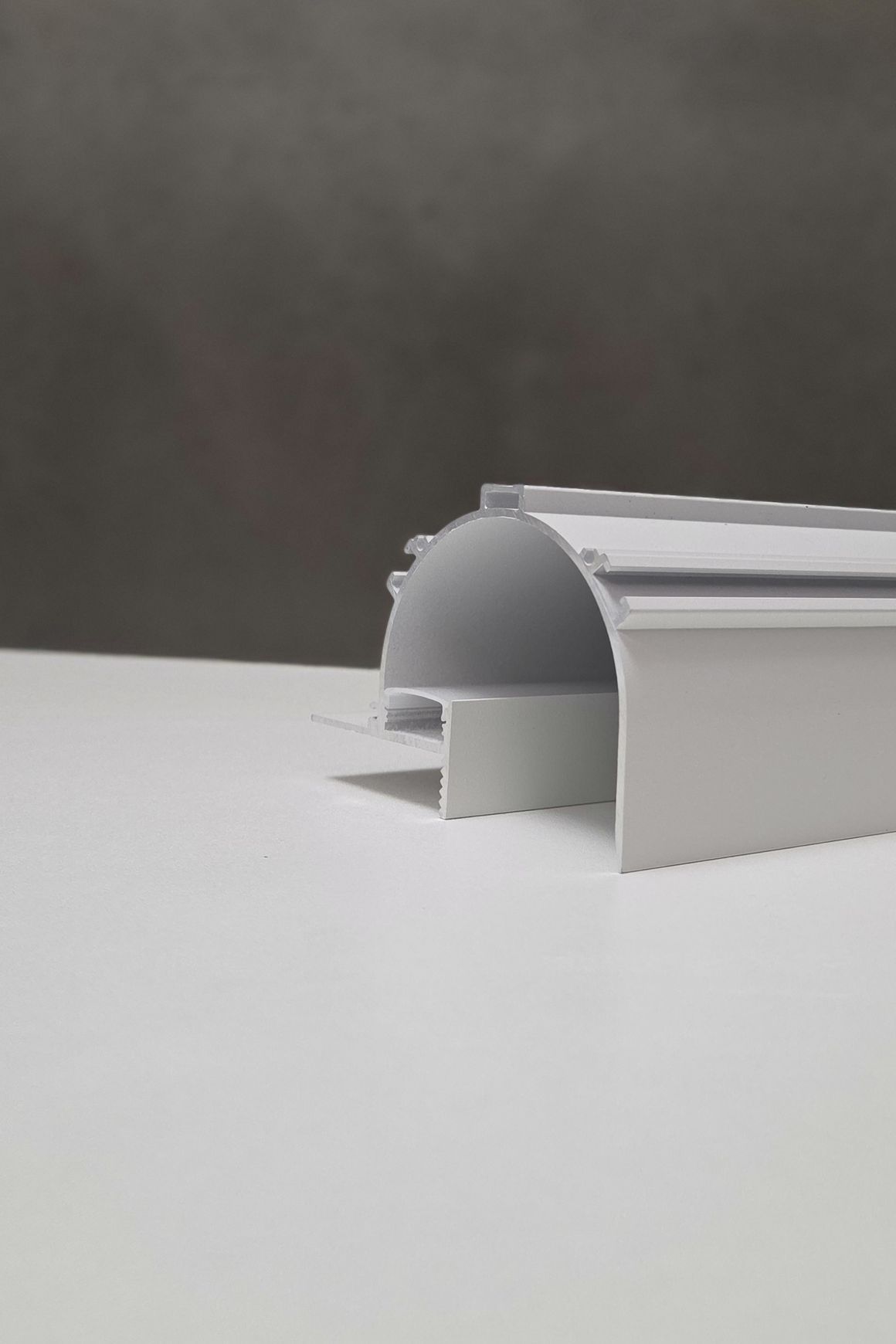 TL020 Vaulted Extrusion for Cove Lighting Trimless LED