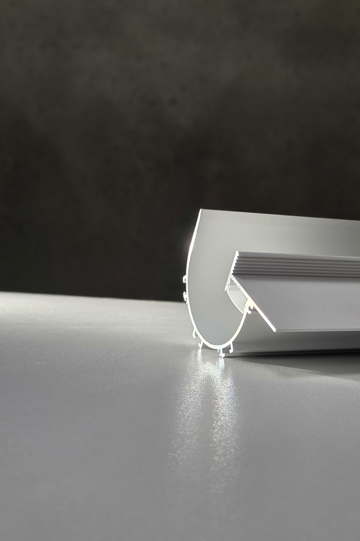 TL020 Vaulted Extrusion for Cove Lighting Trimless LED