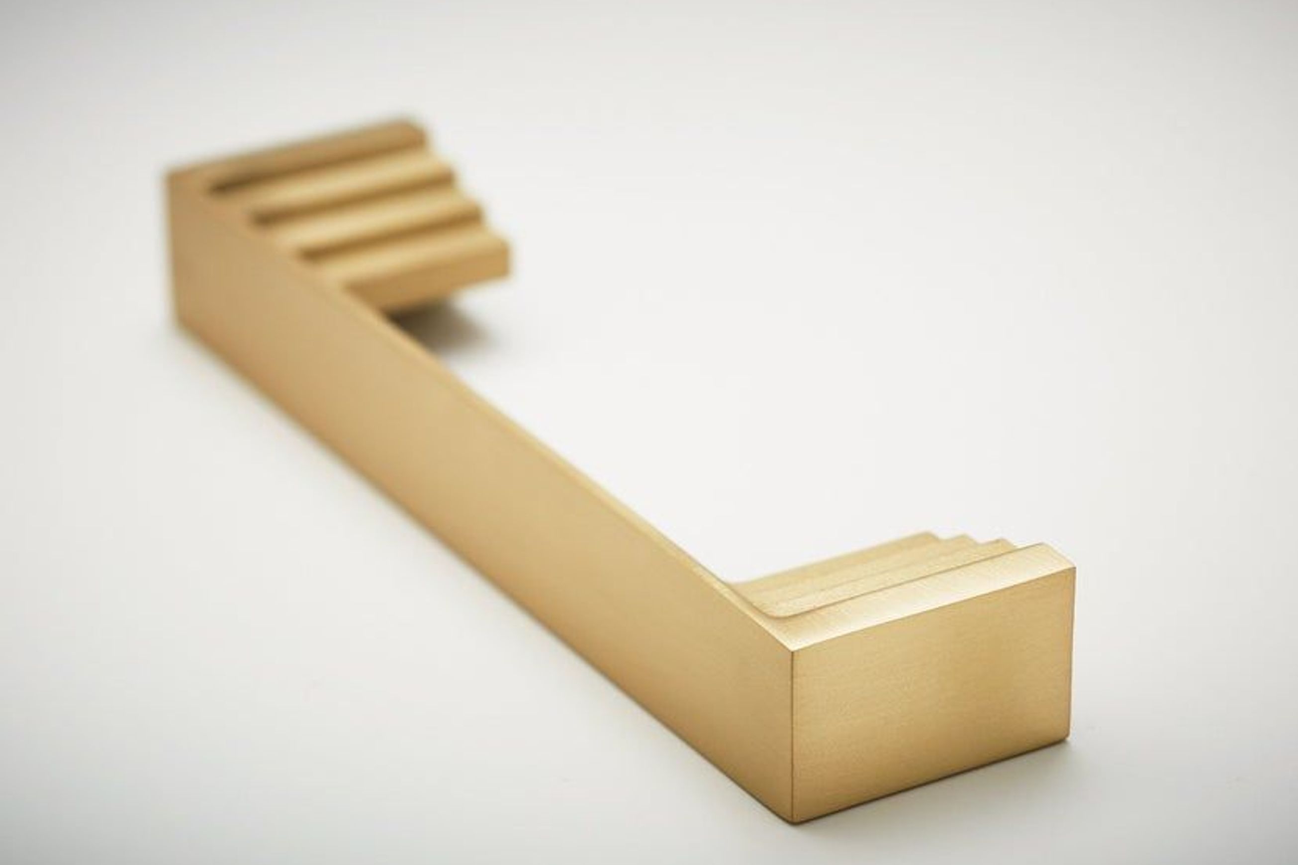 Step 01 Cabinet Handle / Drawer Pull