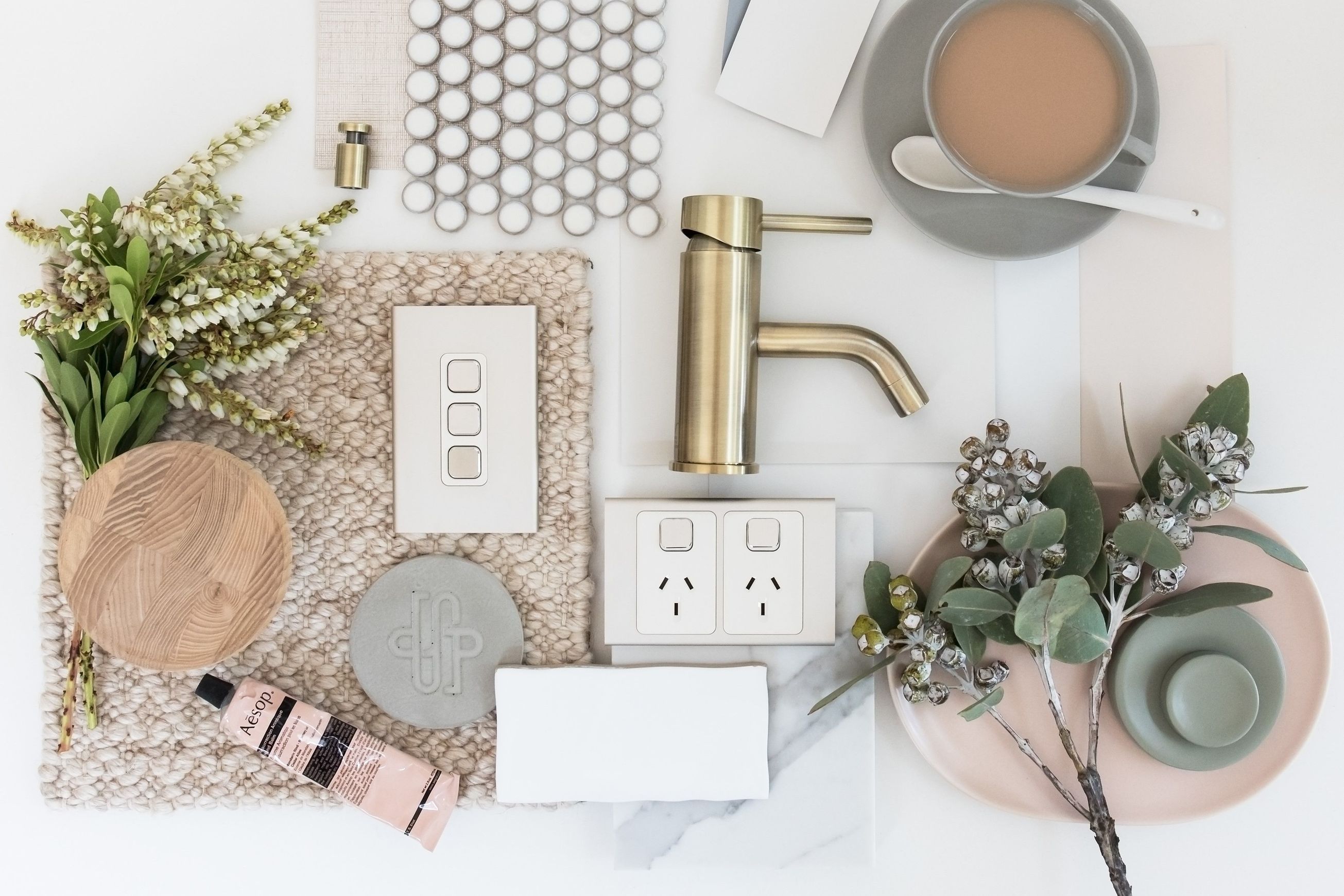 Iconic Styl | Switches & Power Points