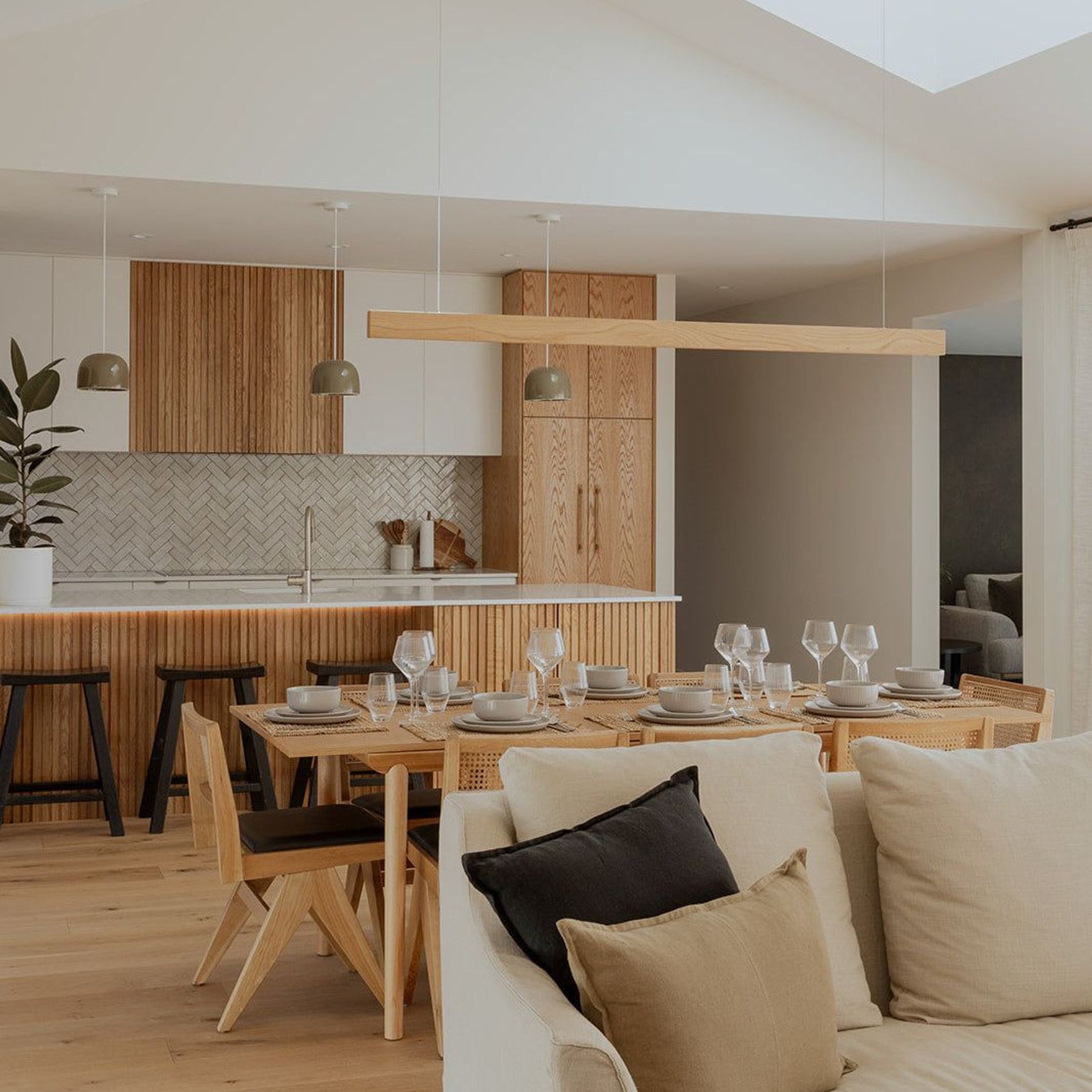 Capsühl Linear LED Pendant Oak