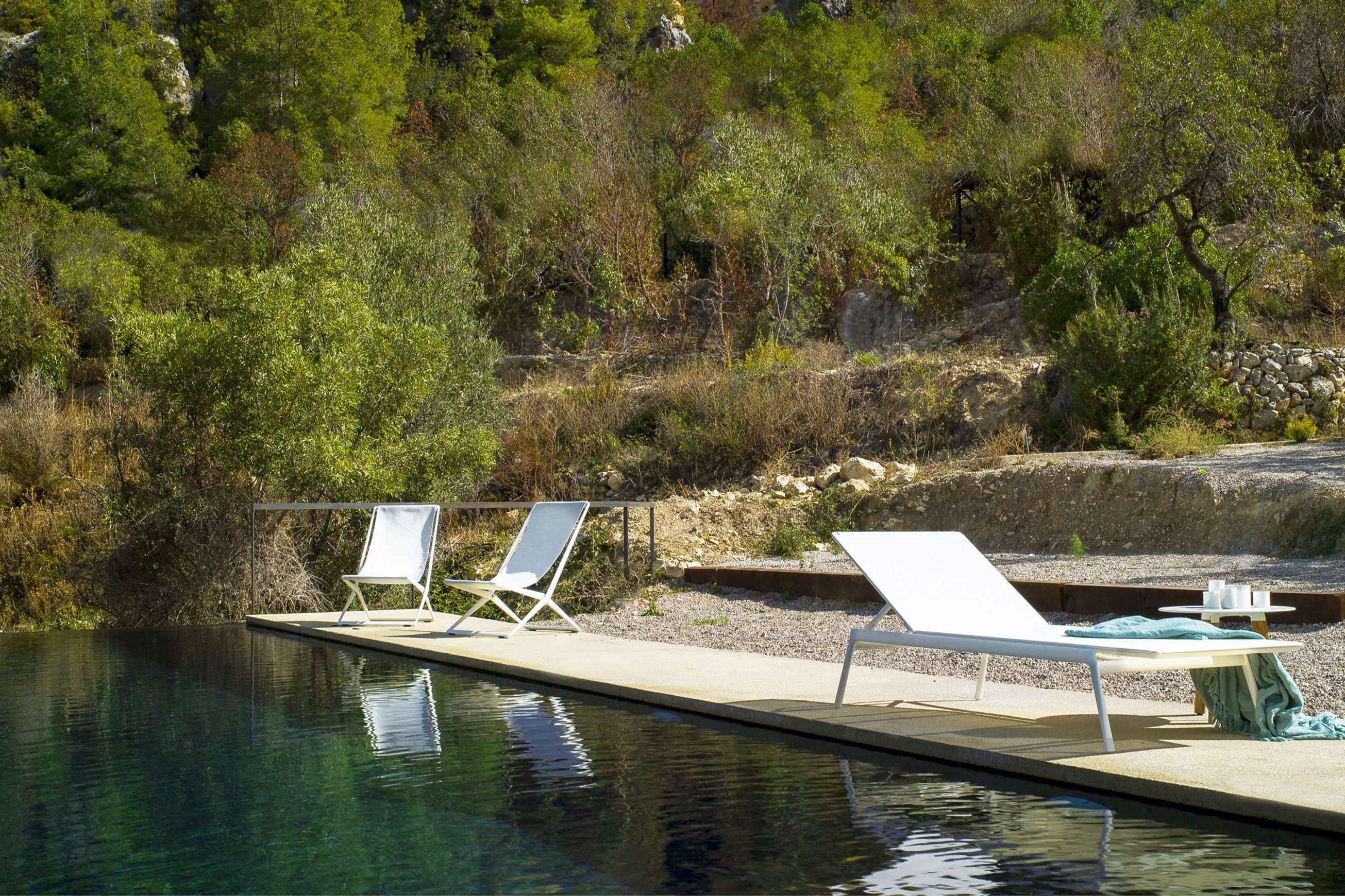Branch Outdoor Sunlounger by Tribu